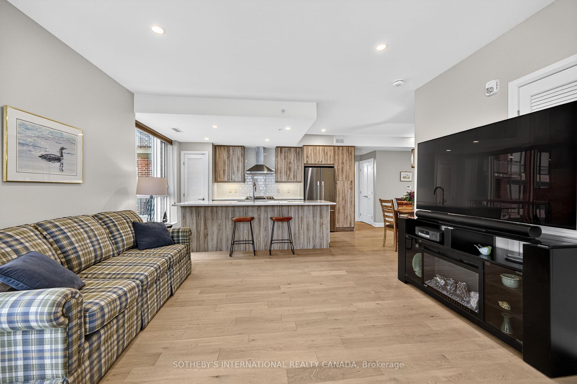 129A South Street 406