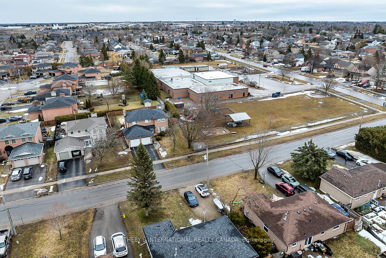 142 Sanderling Crescent N