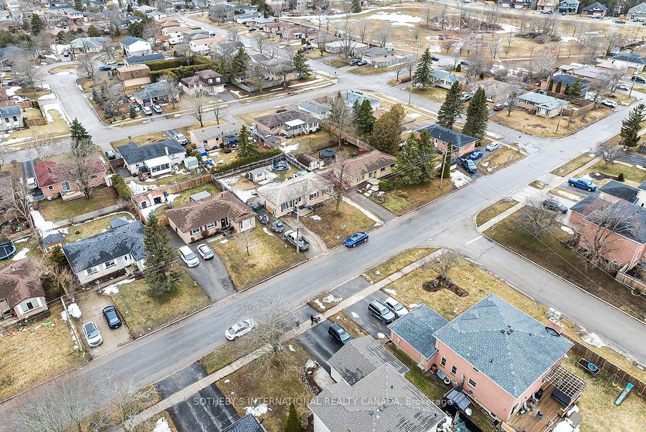 142 Sanderling Crescent N