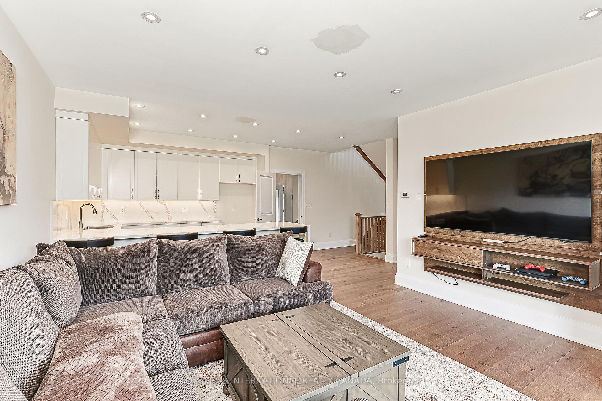 103 Stoneleigh Drive