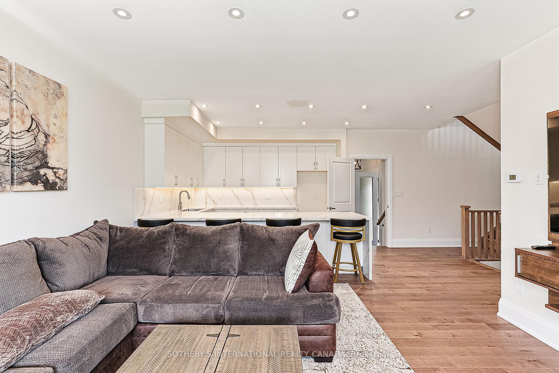 103 Stoneleigh Drive