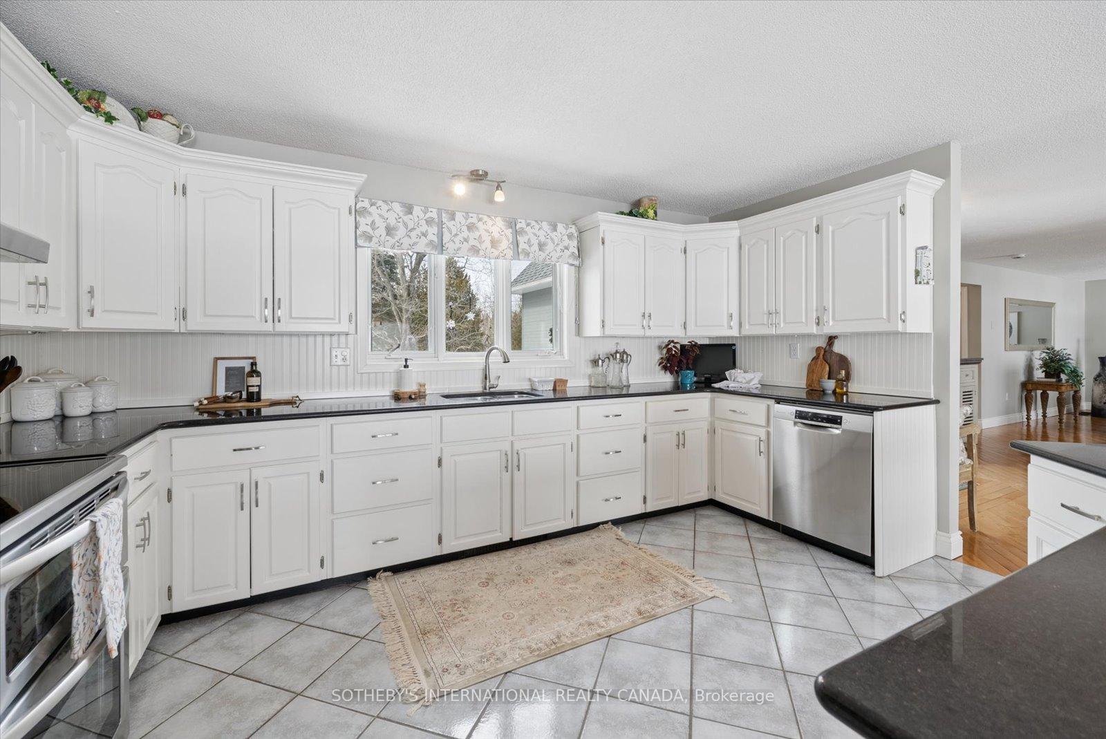 107 Stinsons Bay Road