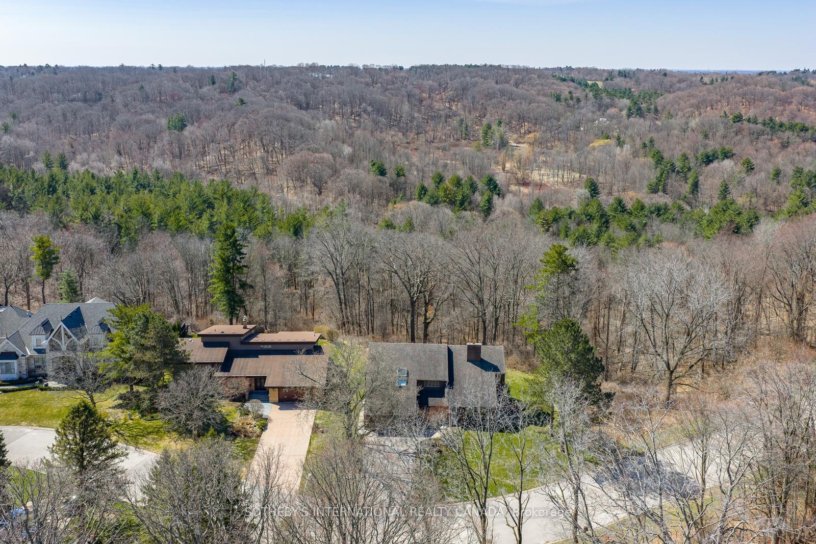 20 Ridgeview Court