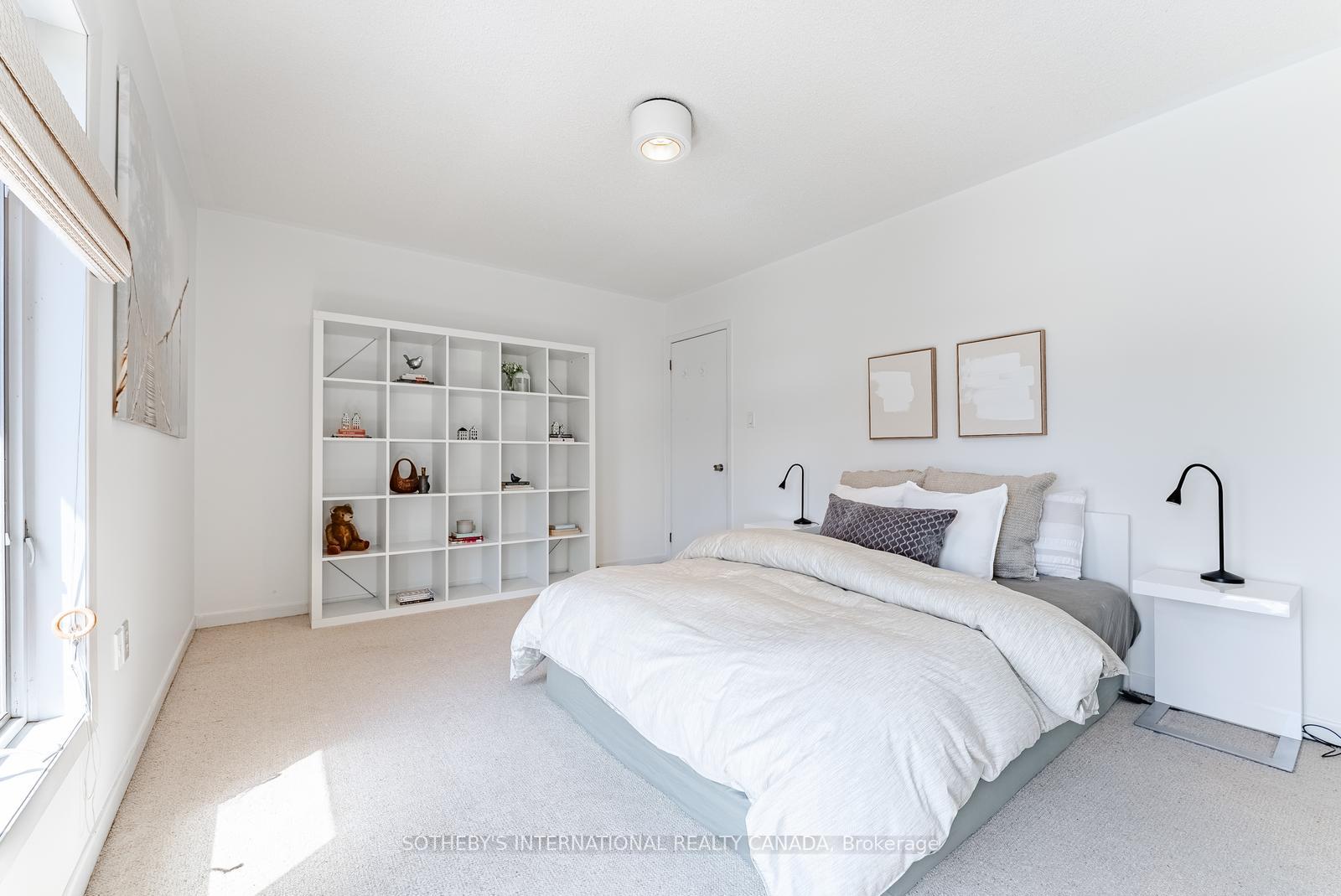 20 Ridgeview Court