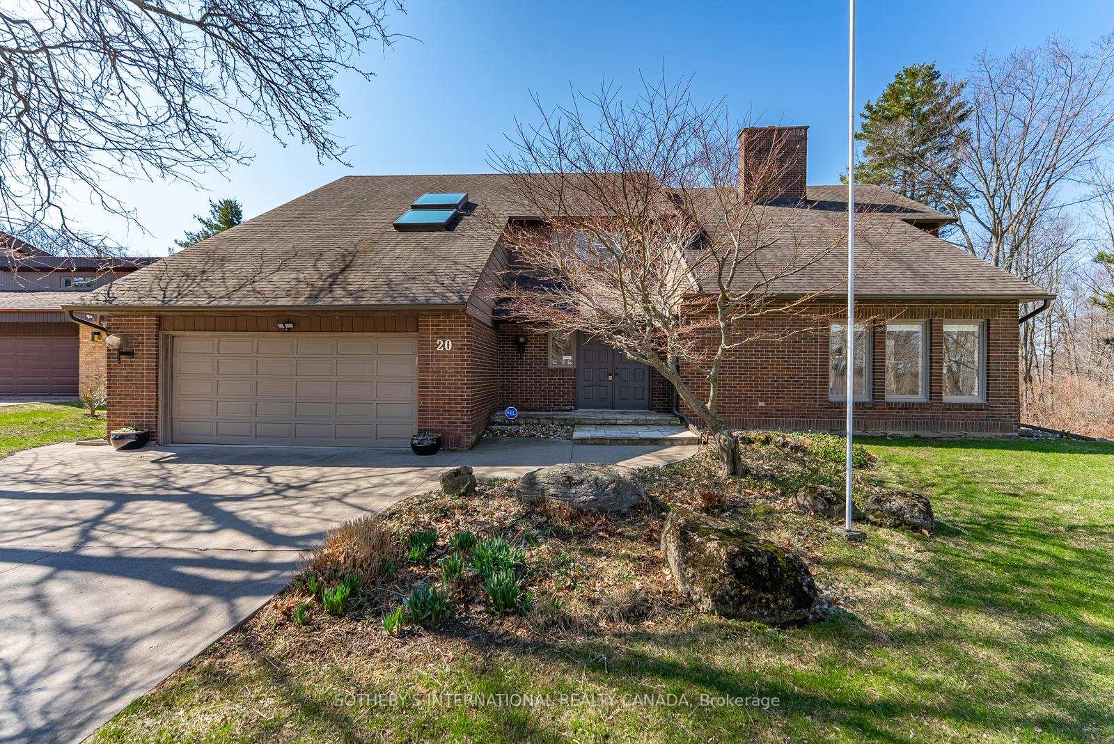 20 Ridgeview Court