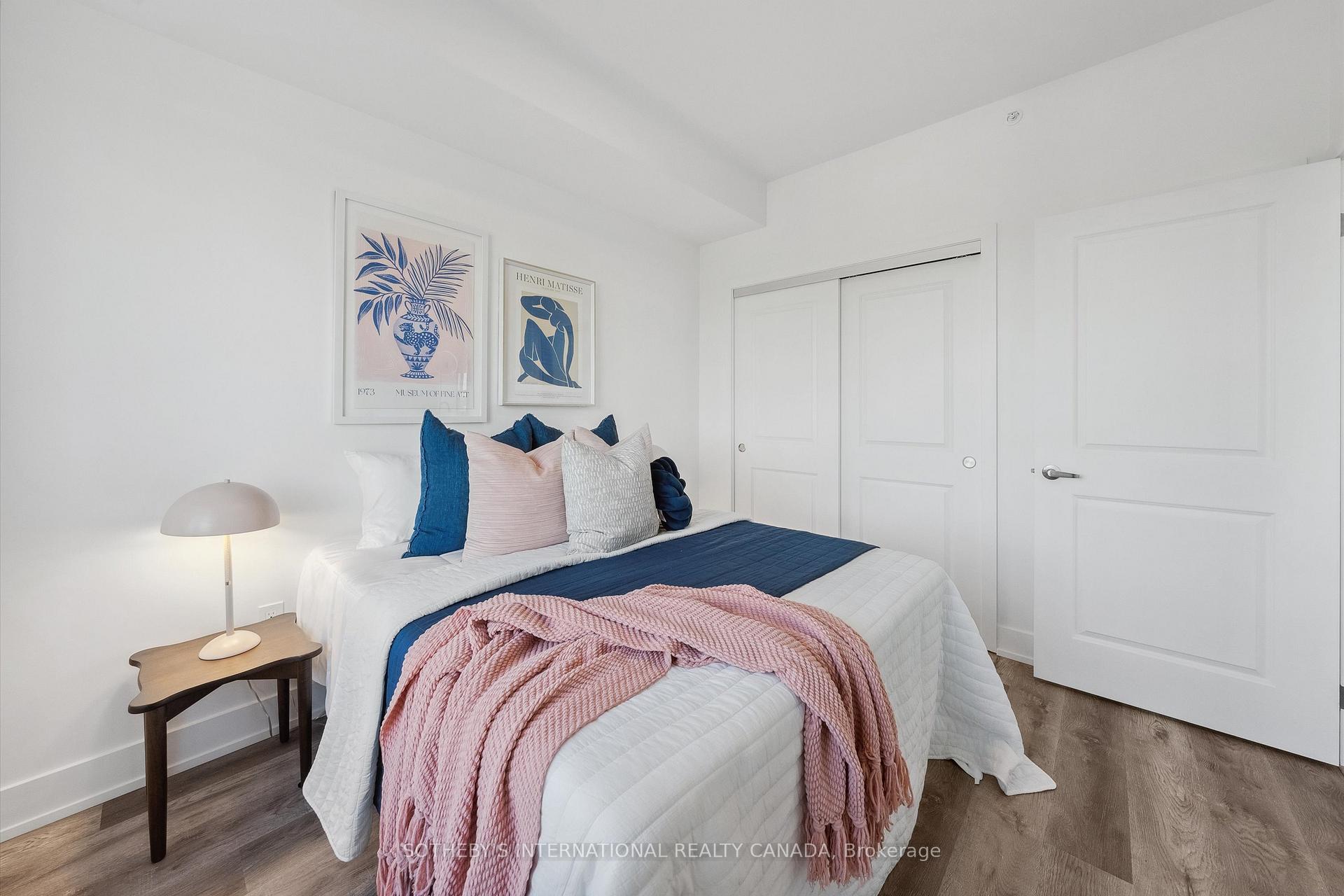19B West Street N 208