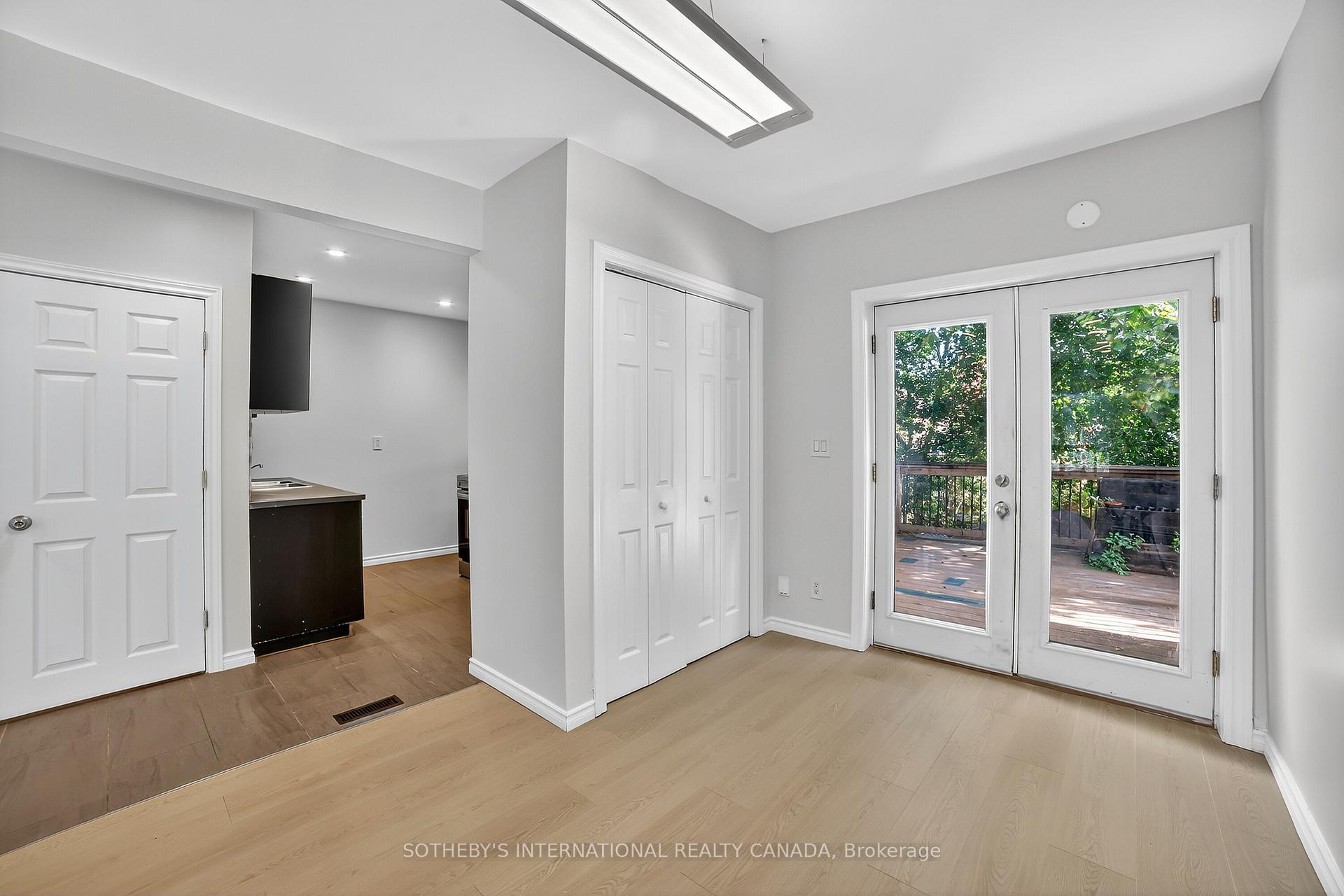 97 Garfield Avenue S