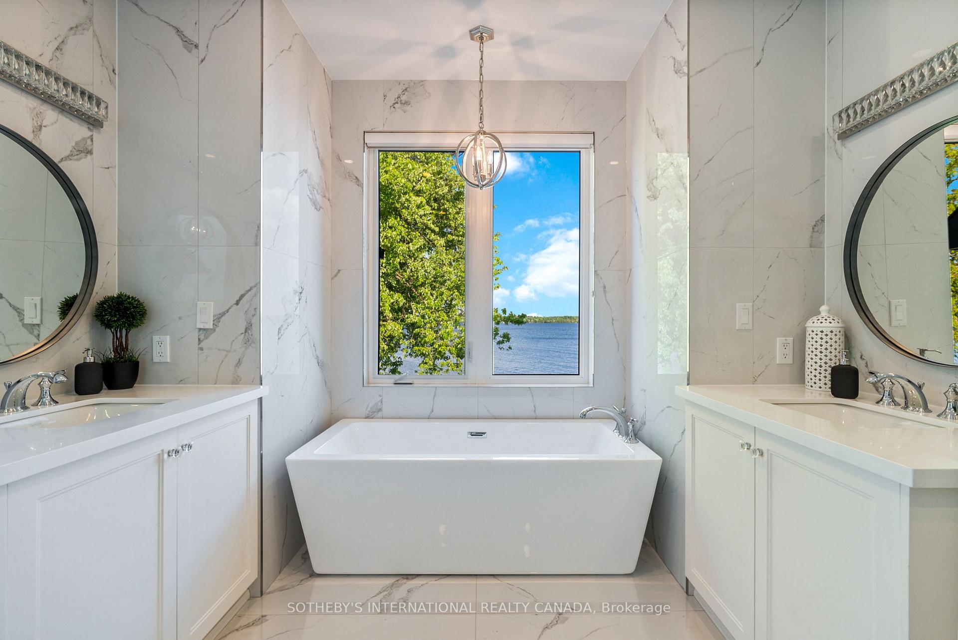 137 Stinsons Bay Road