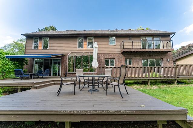 20 Ridgeview Court