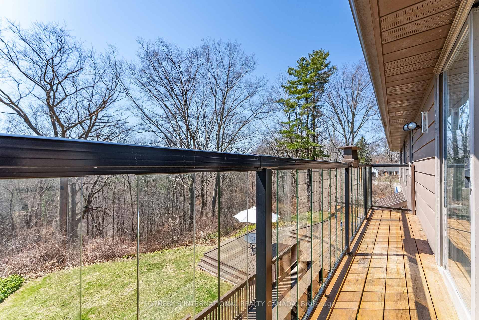 20 Ridgeview Court
