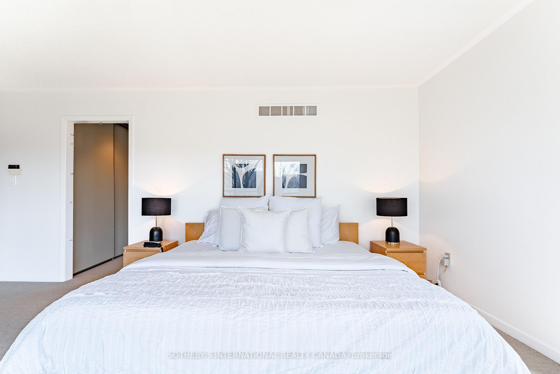 20 Ridgeview Court
