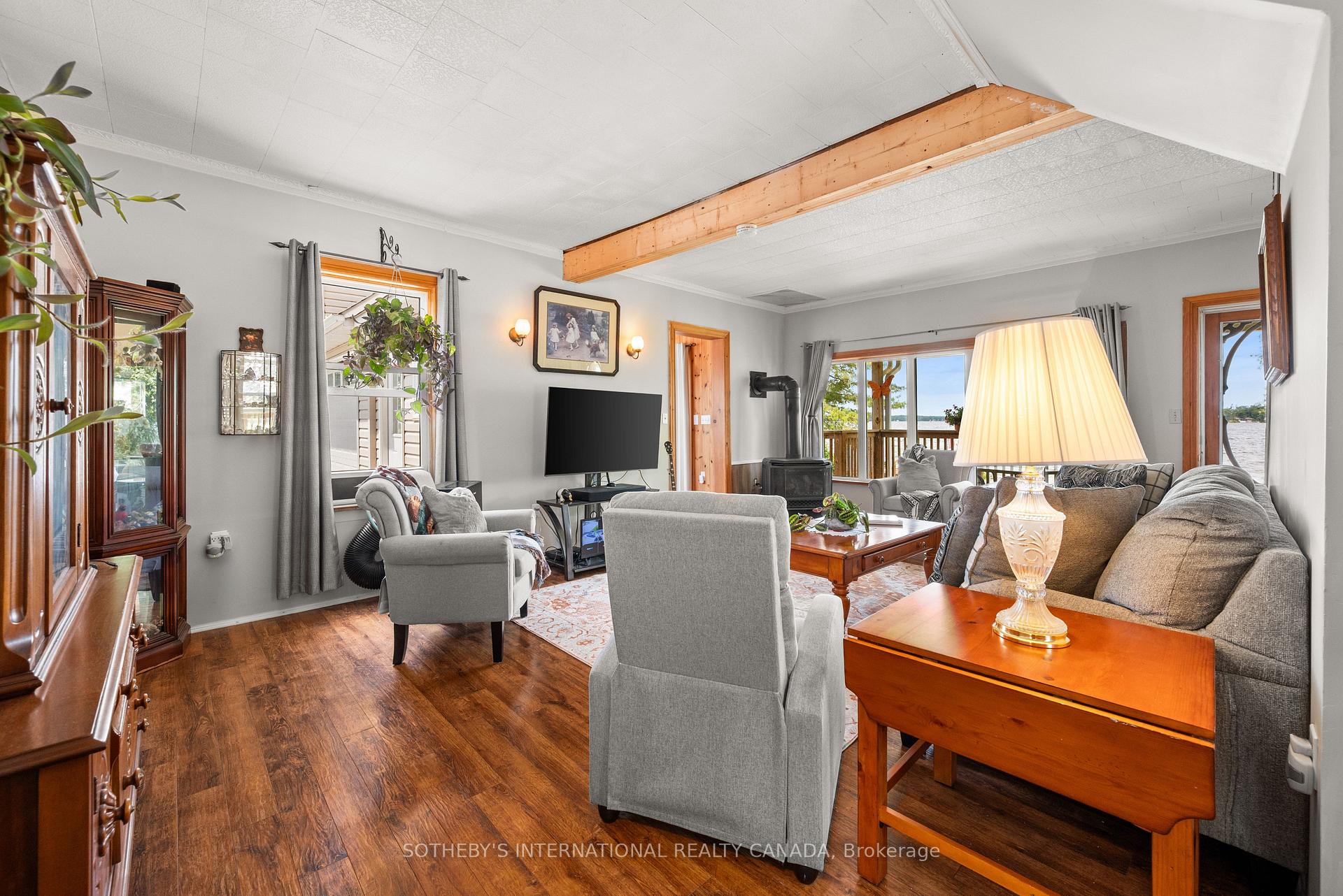 66 West Street N