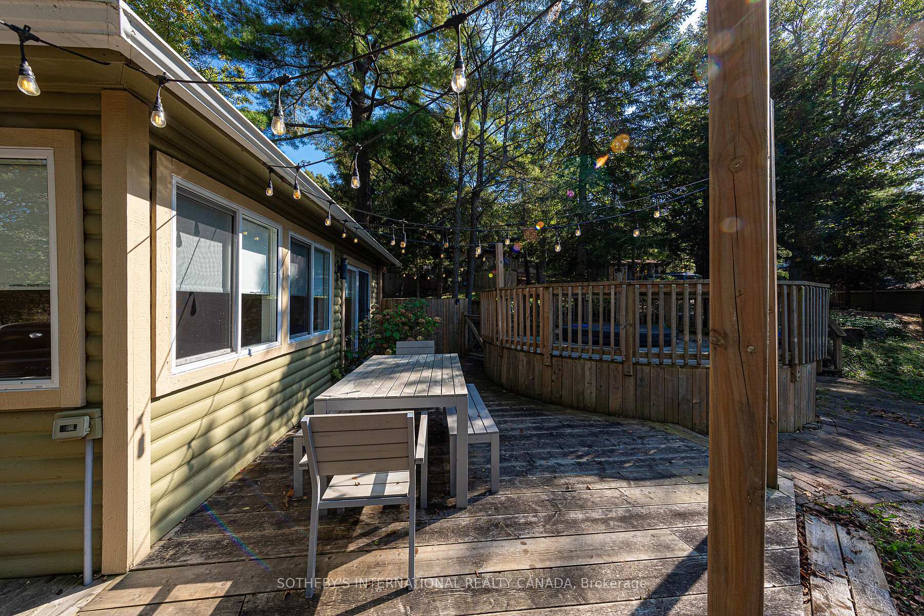 345 Thousand Islands Parkway