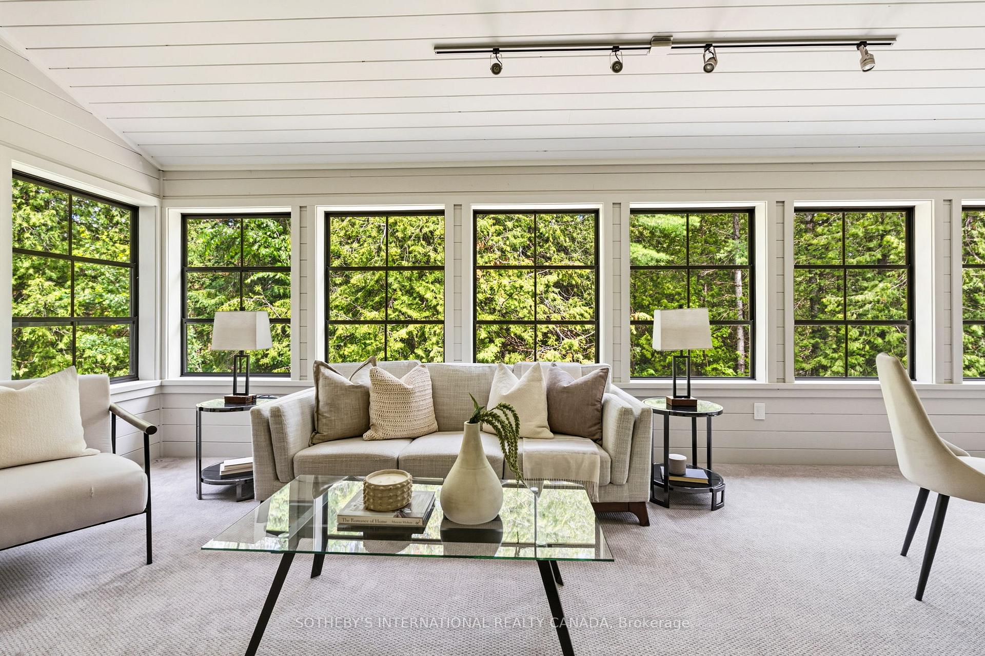 136 Princes Street W