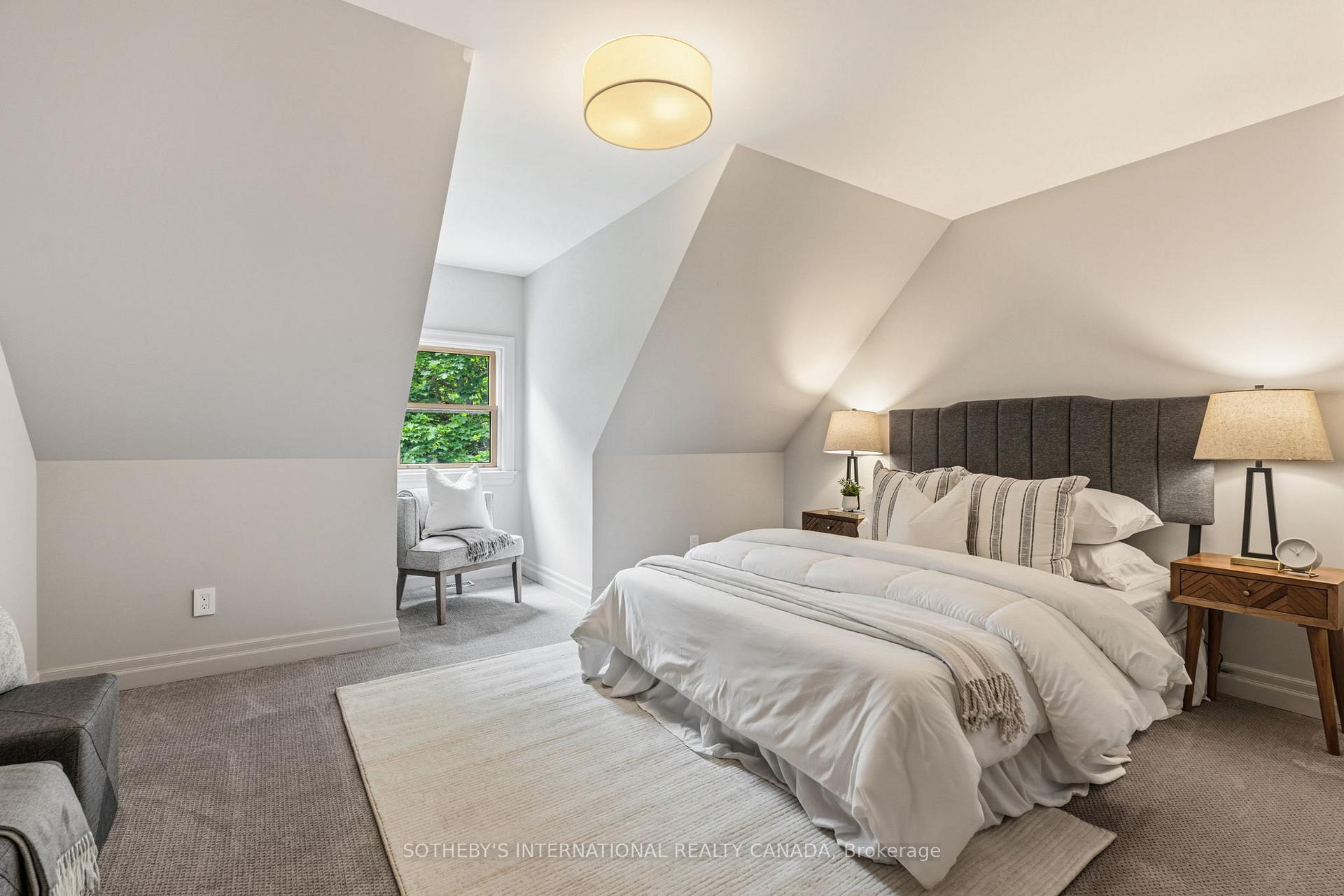 136 Princes Street W