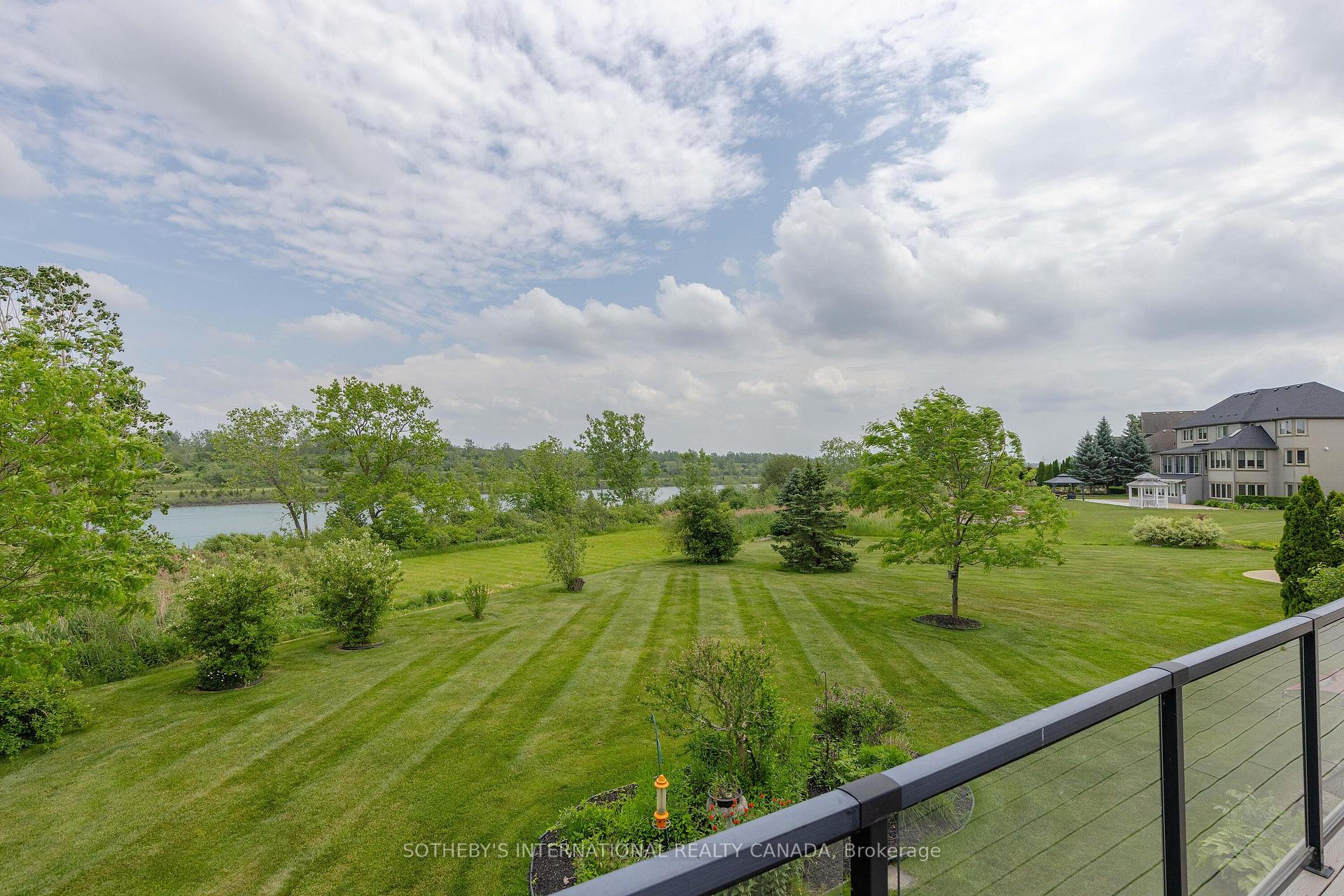 208 Muirfield Trail