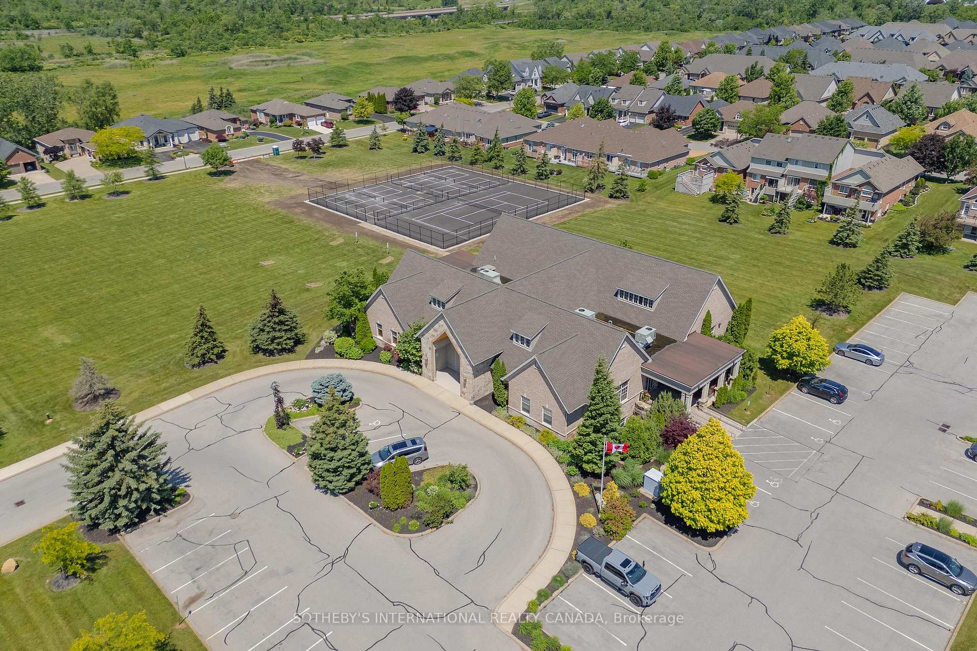 208 Muirfield Trail