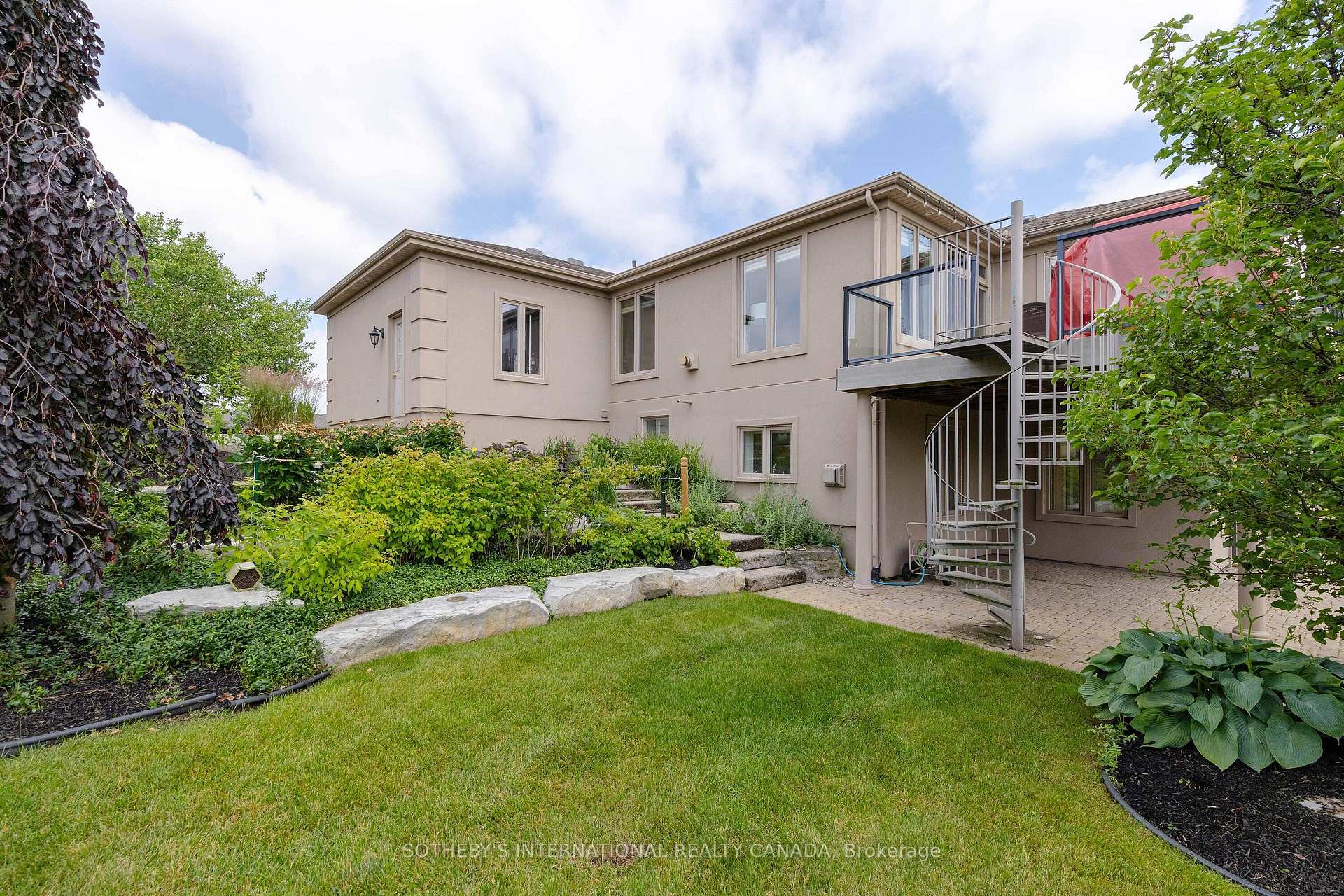 208 Muirfield Trail