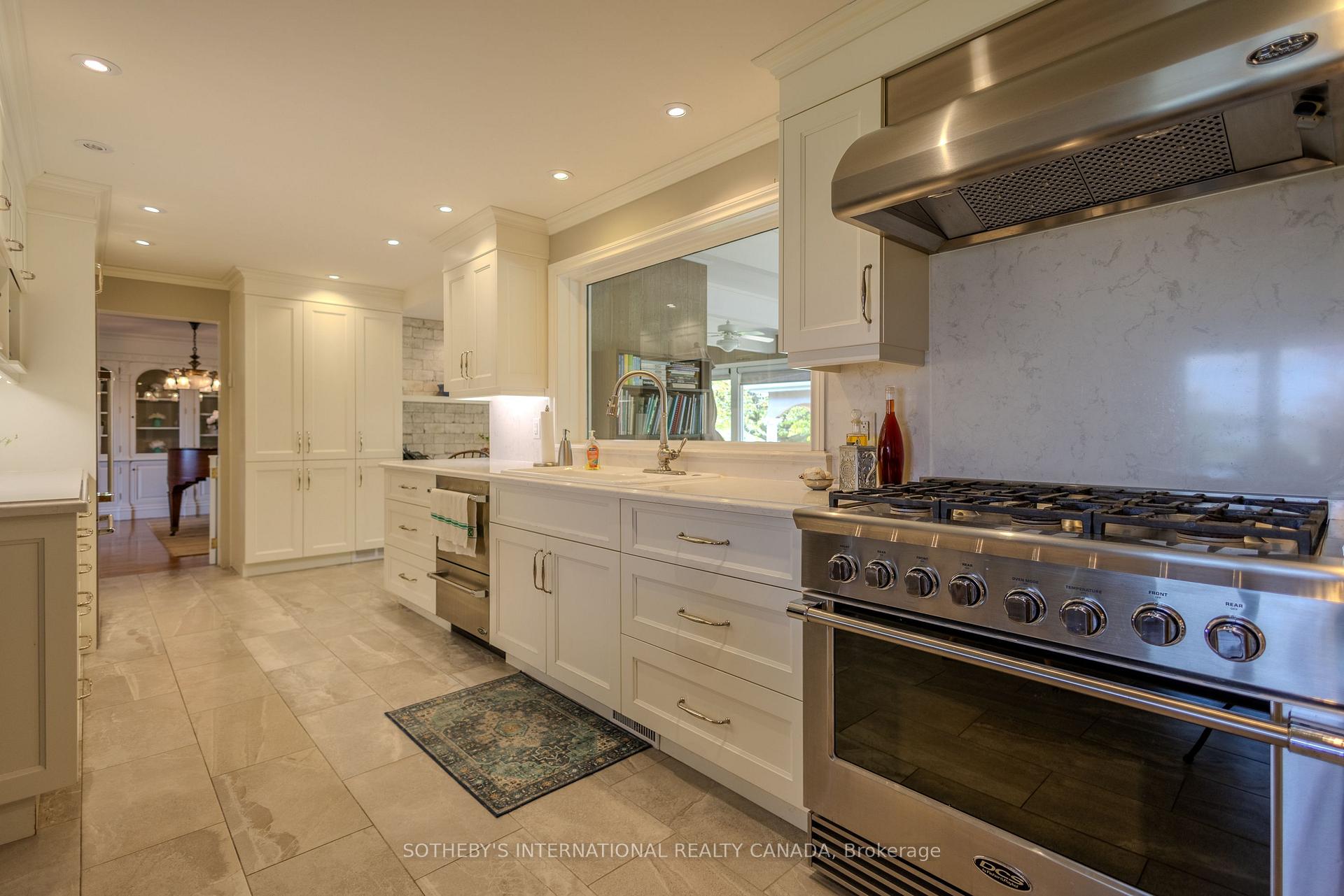 9317 Niagara River Parkway