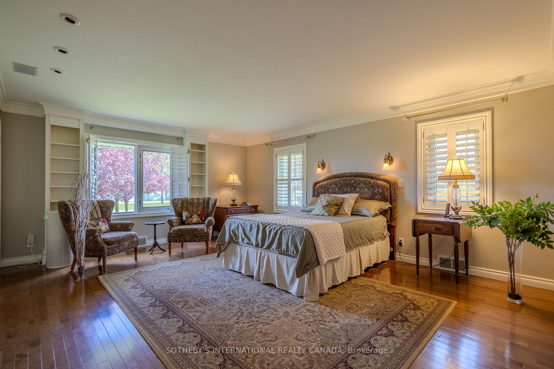 9317 Niagara River Parkway