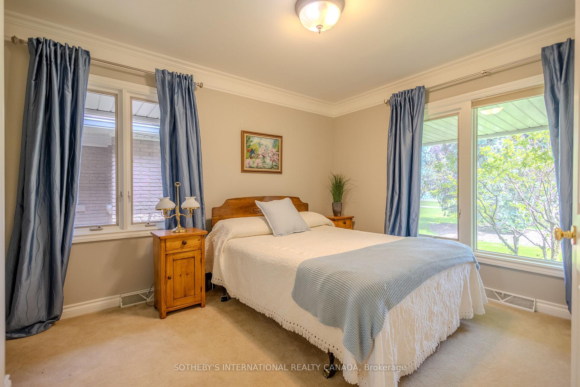 9317 Niagara River Parkway