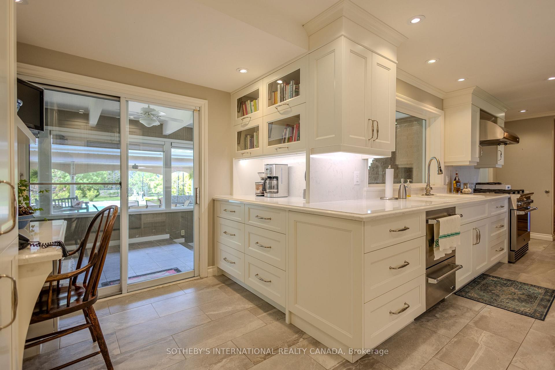 9317 Niagara River Parkway