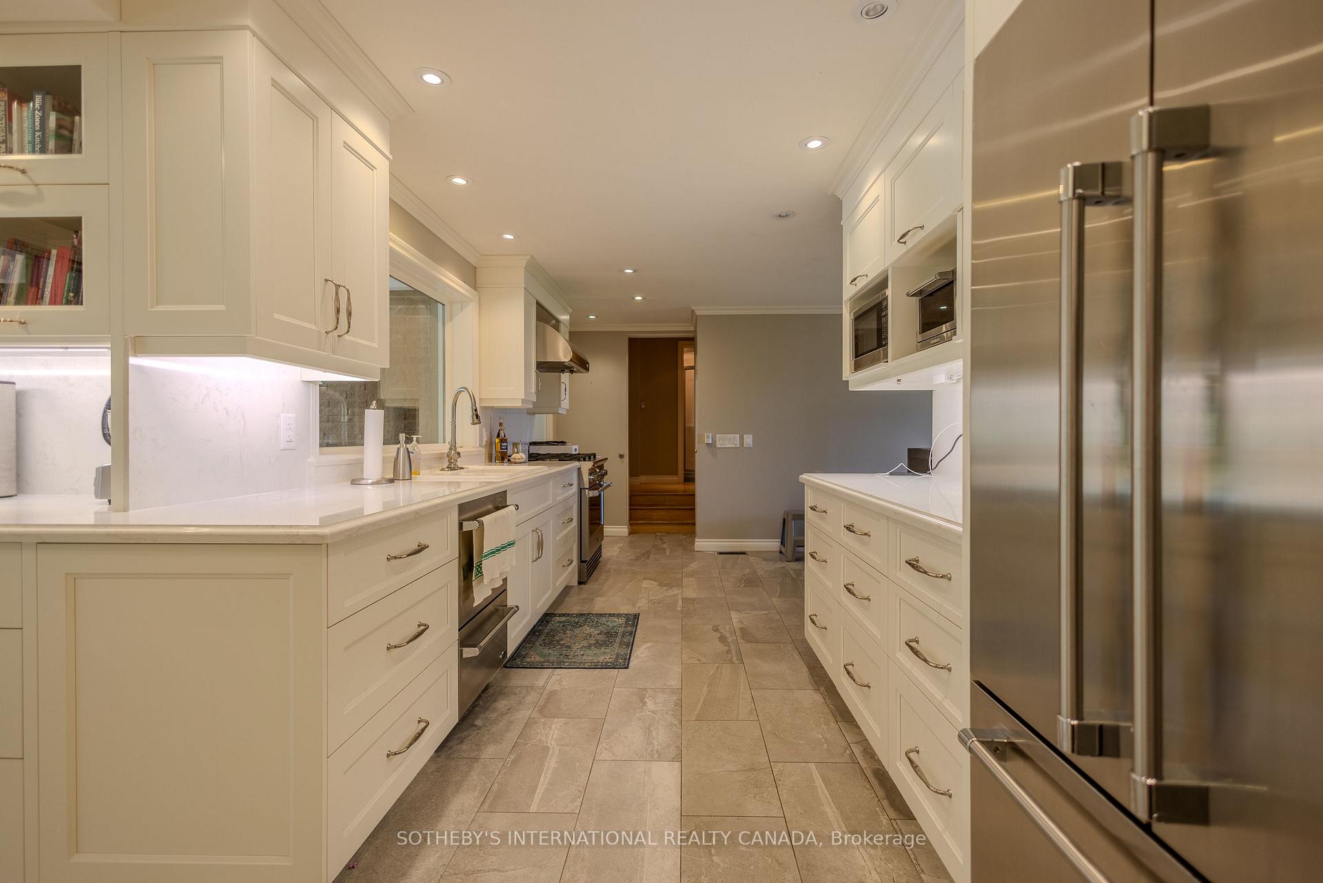 9317 Niagara River Parkway