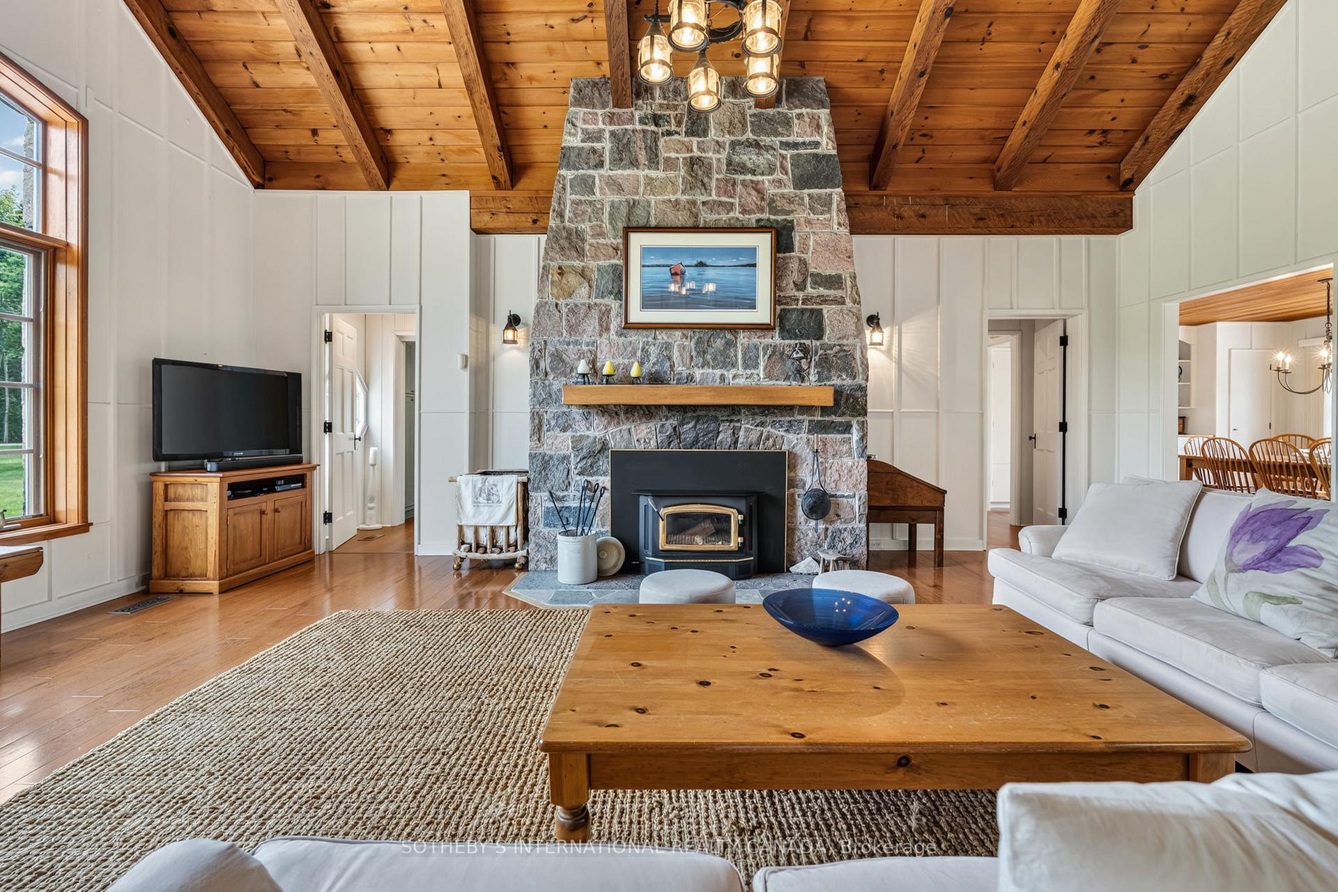 101 Ridge Drive