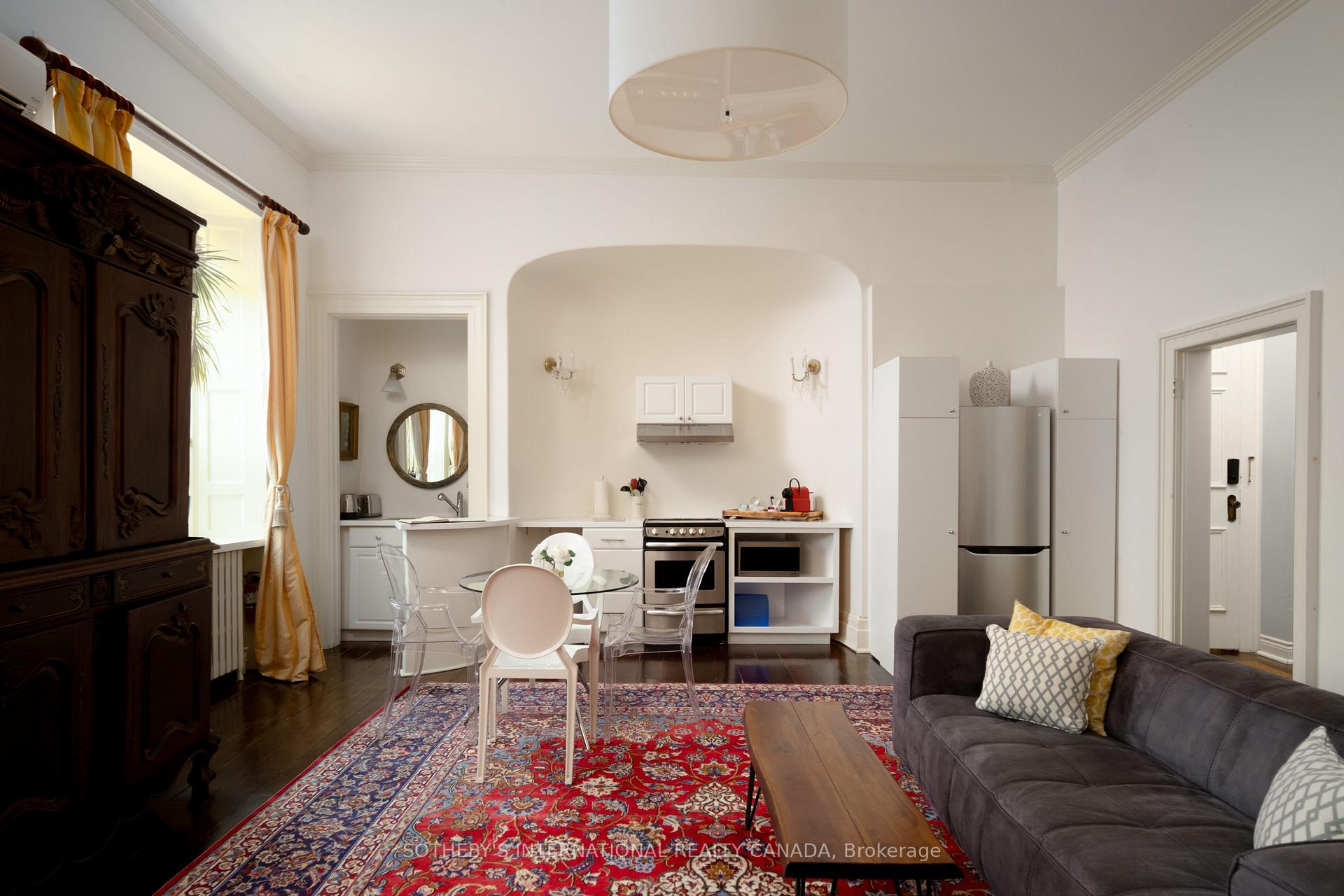 8 Starr Place