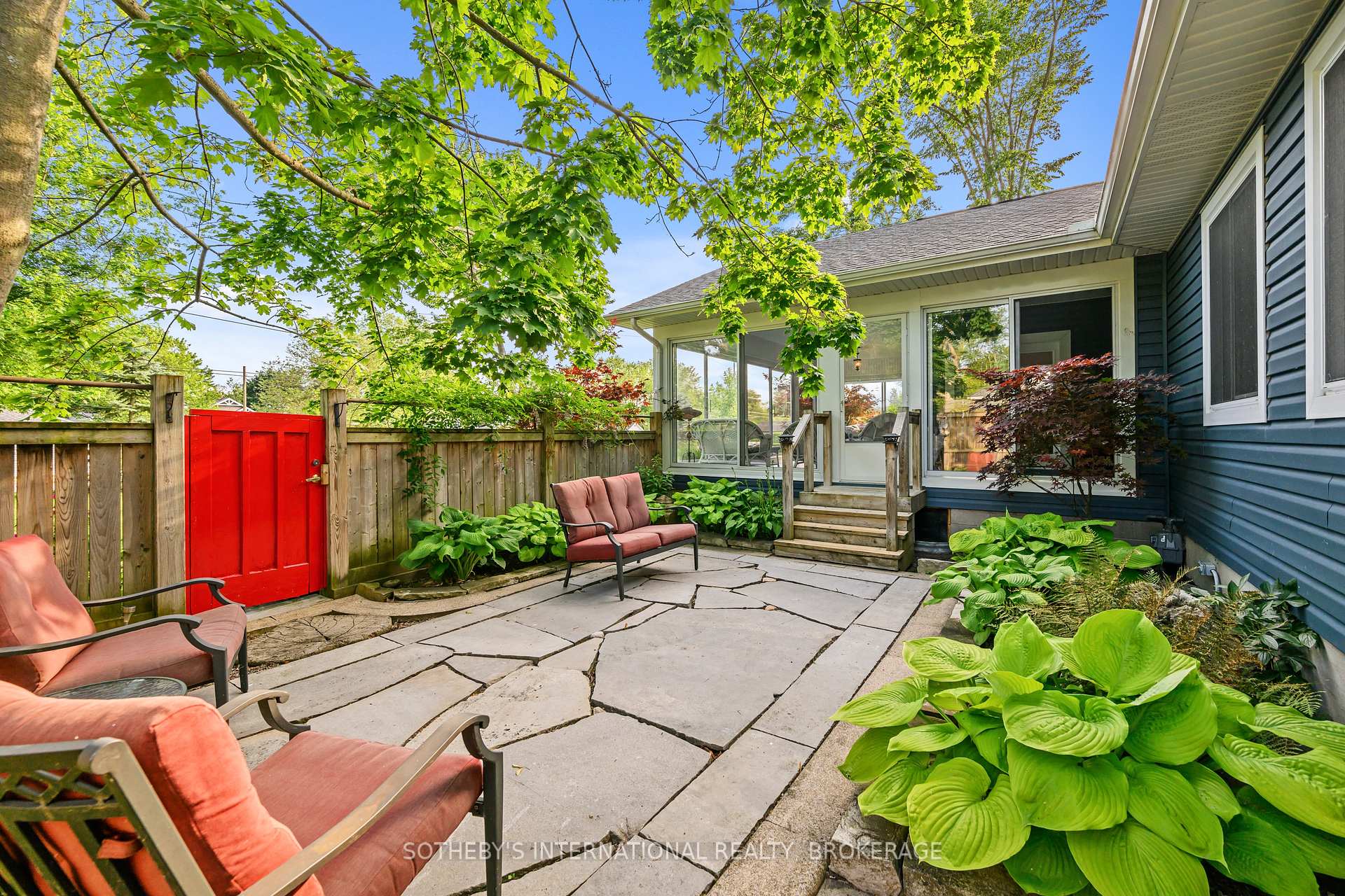 880 Edgemere Road