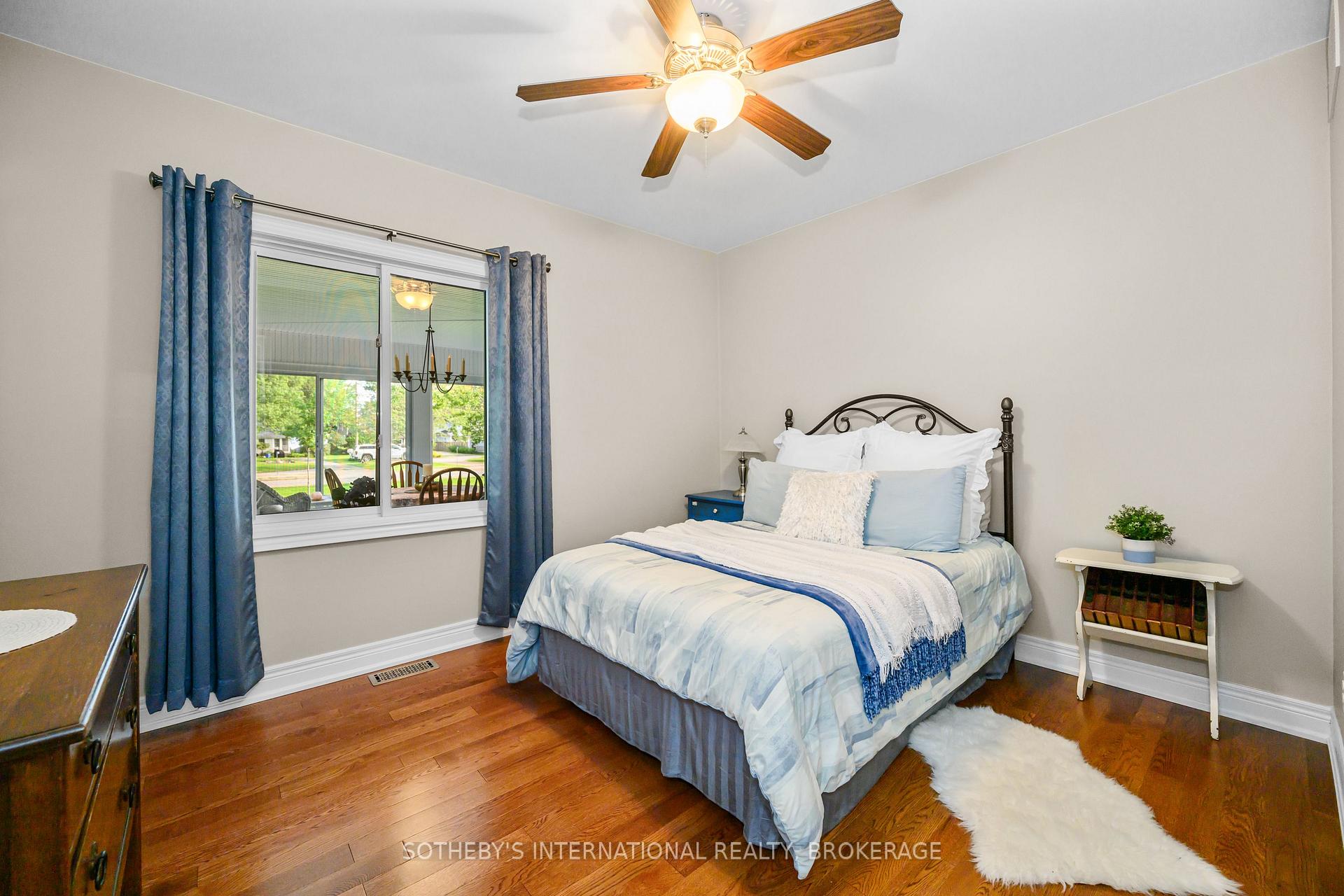 880 Edgemere Road