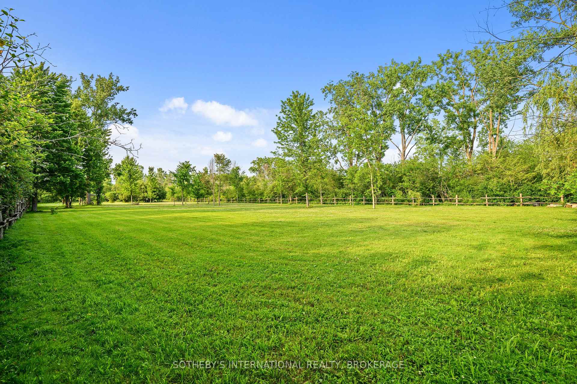 880 Edgemere Road