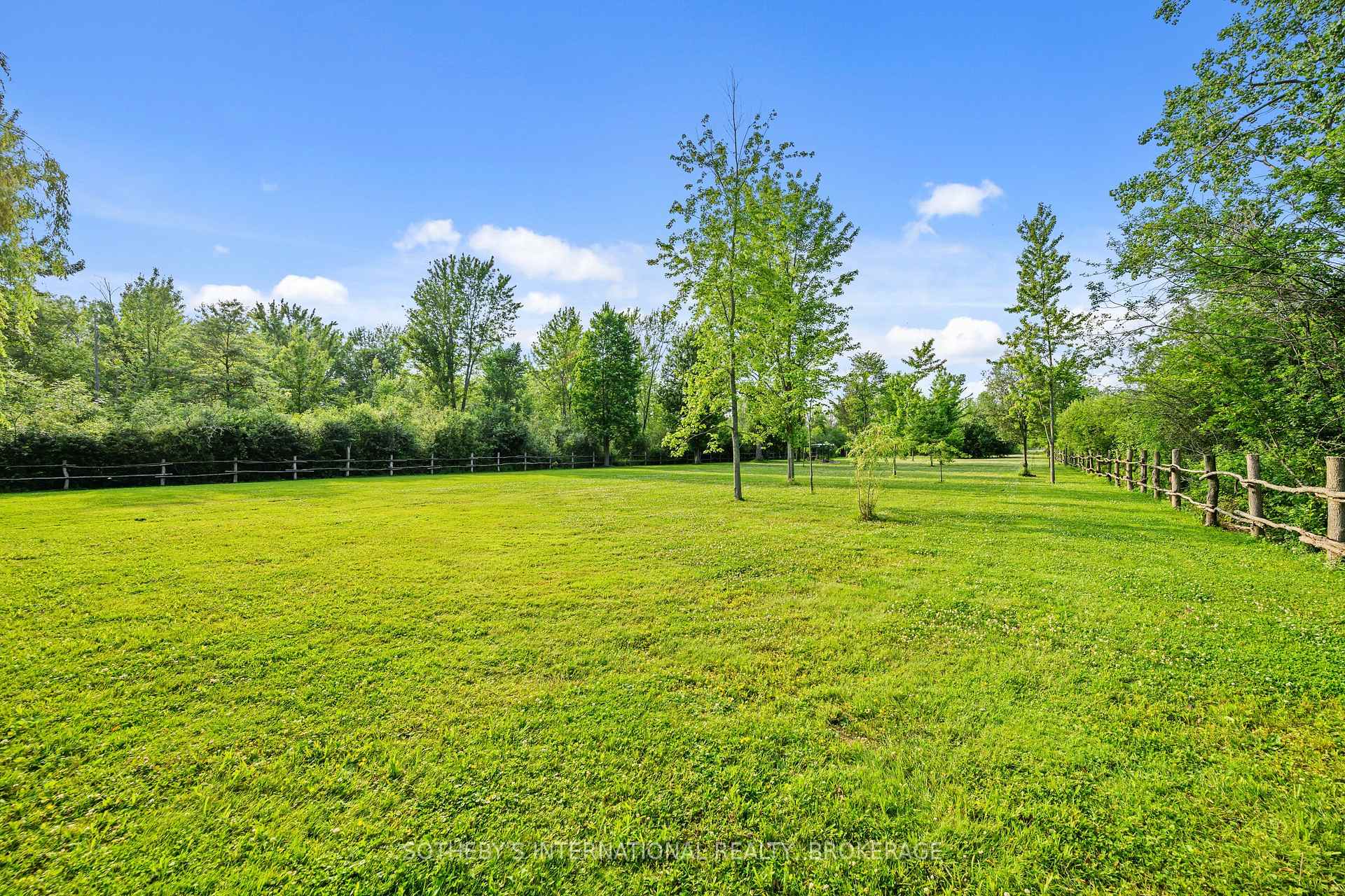 880 Edgemere Road