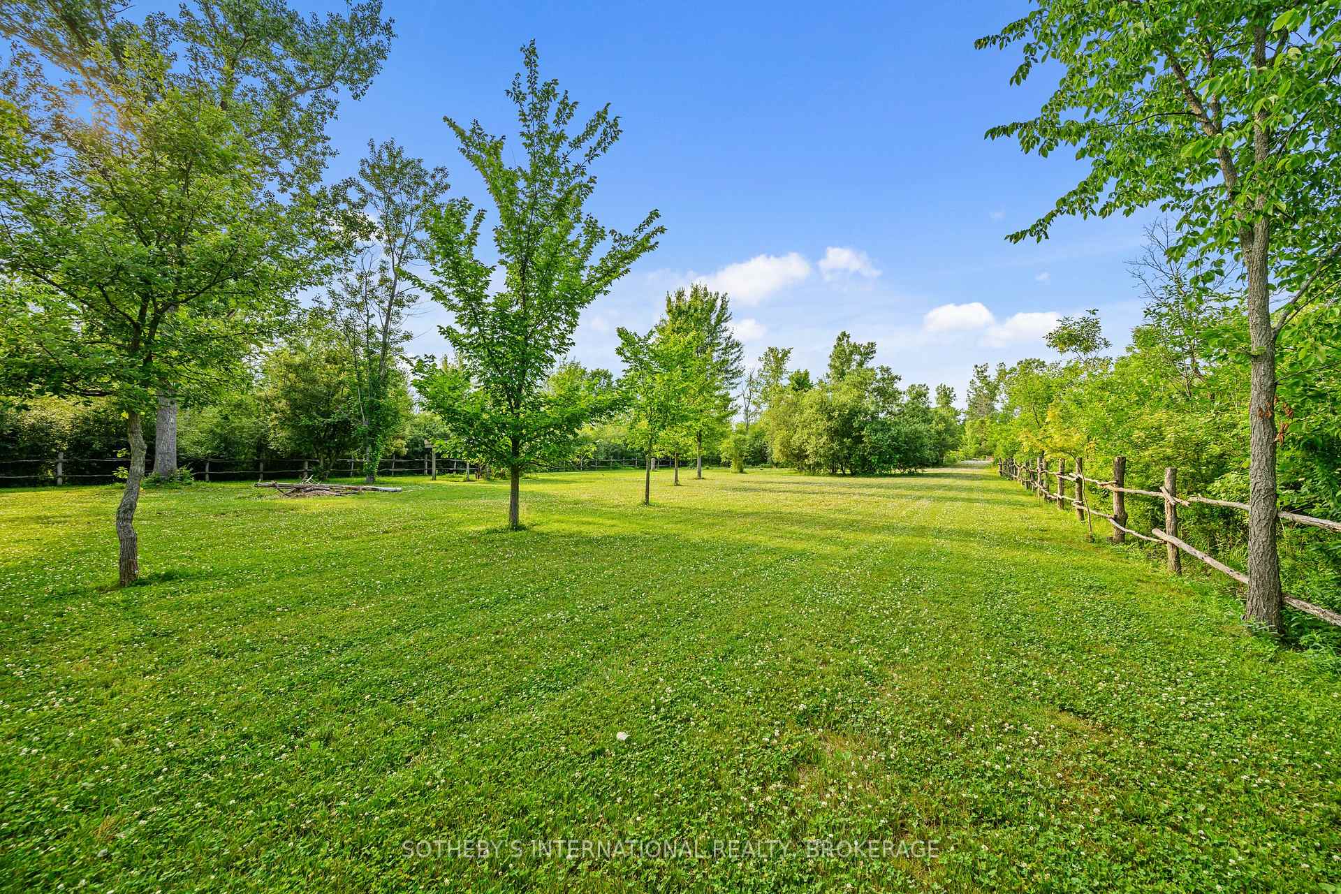 880 Edgemere Road