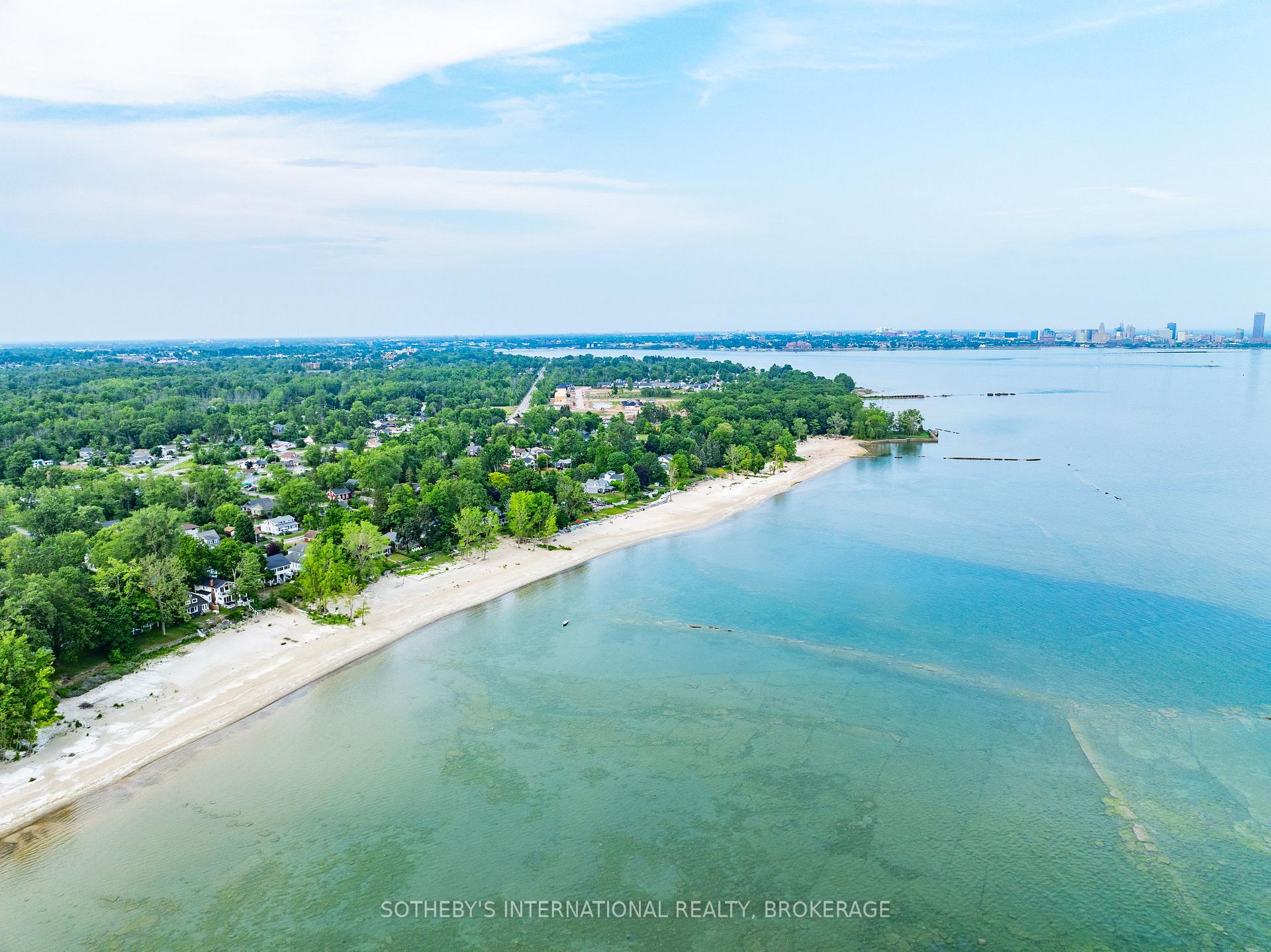880 Edgemere Road