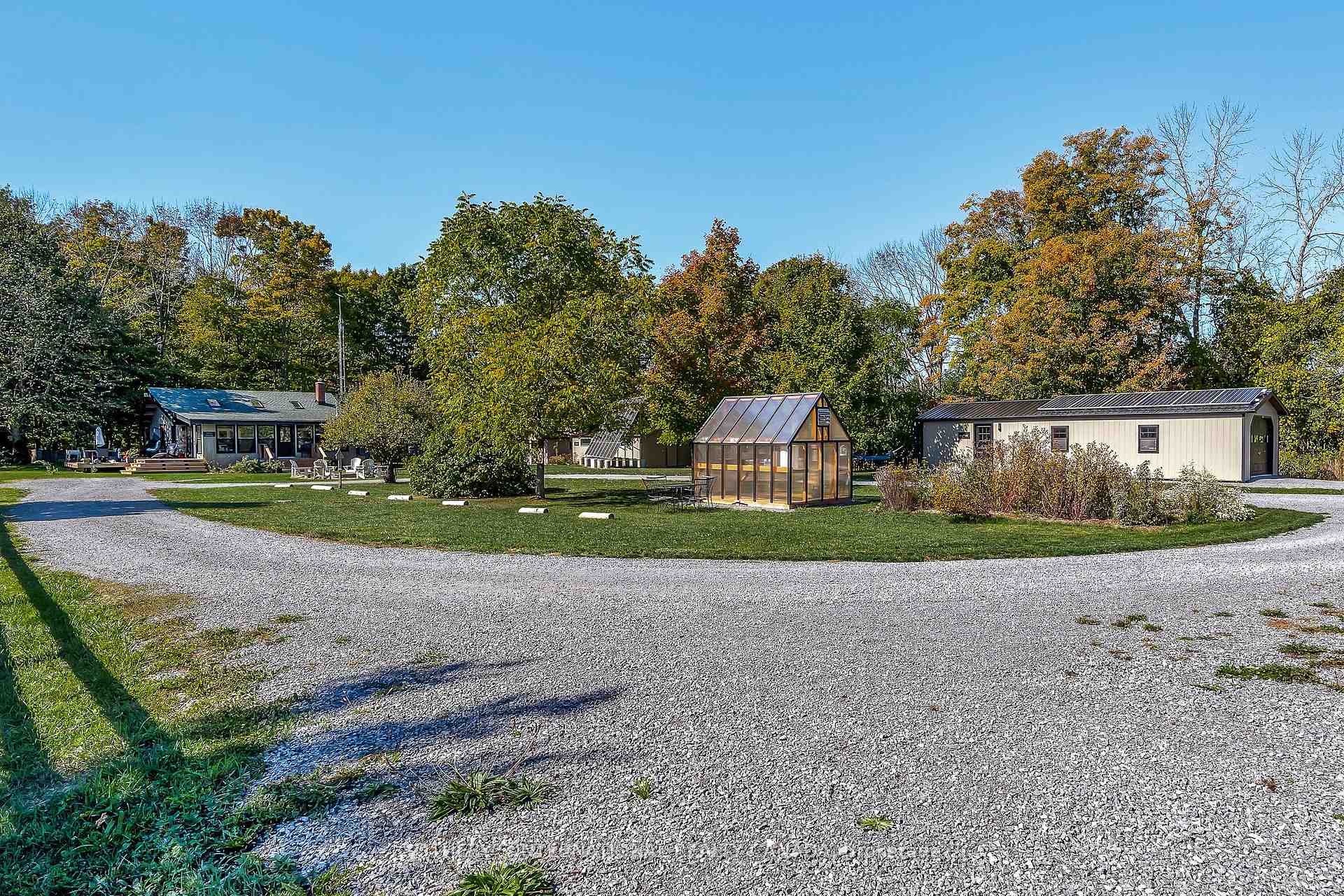 220 Easterbrook Road S