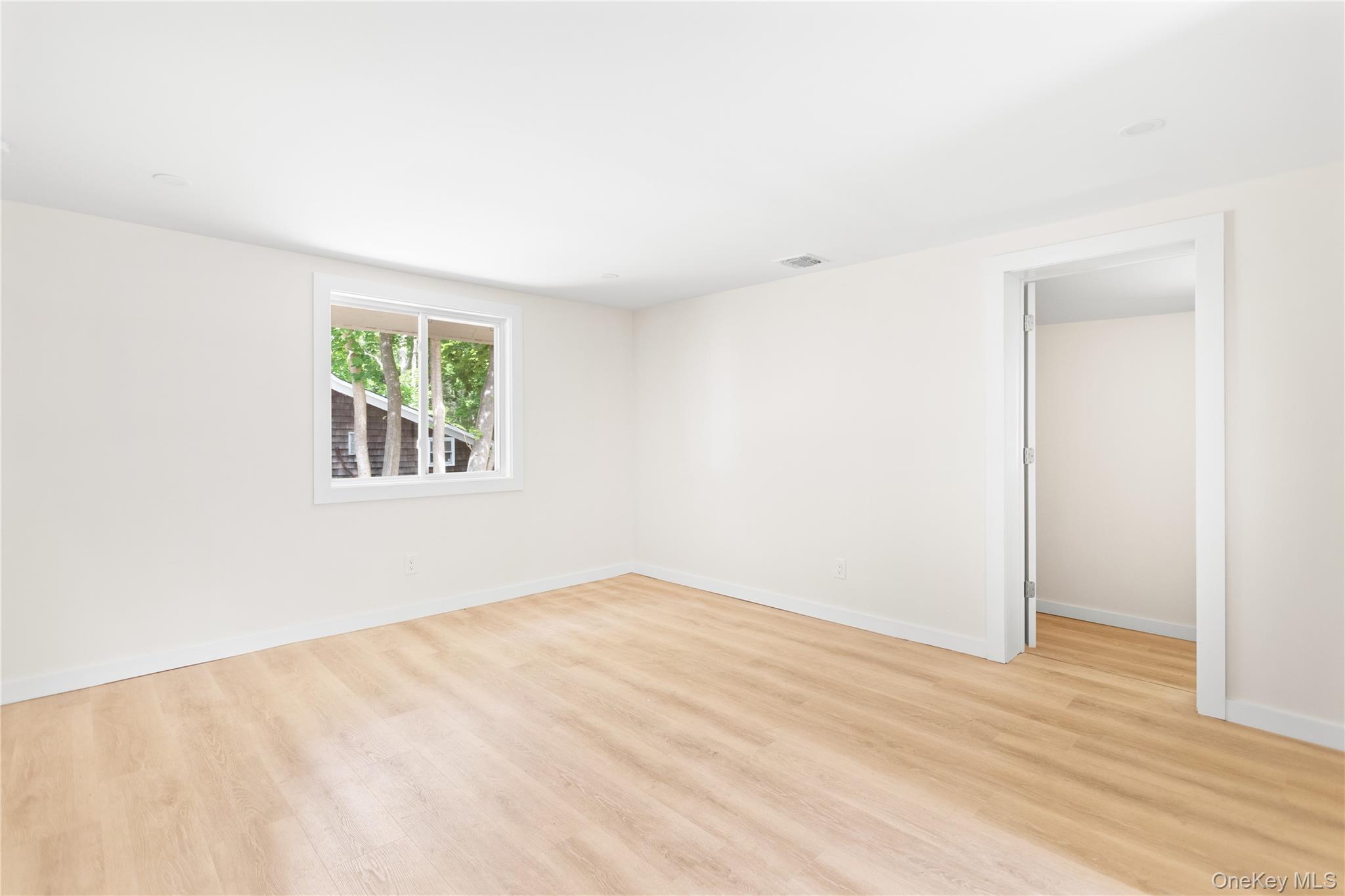 5 Long Pond Road