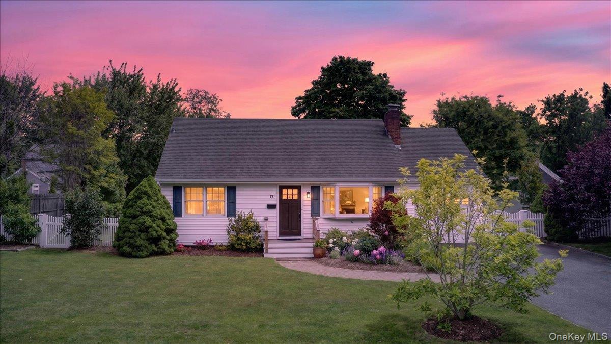 17 Barteau Avenue