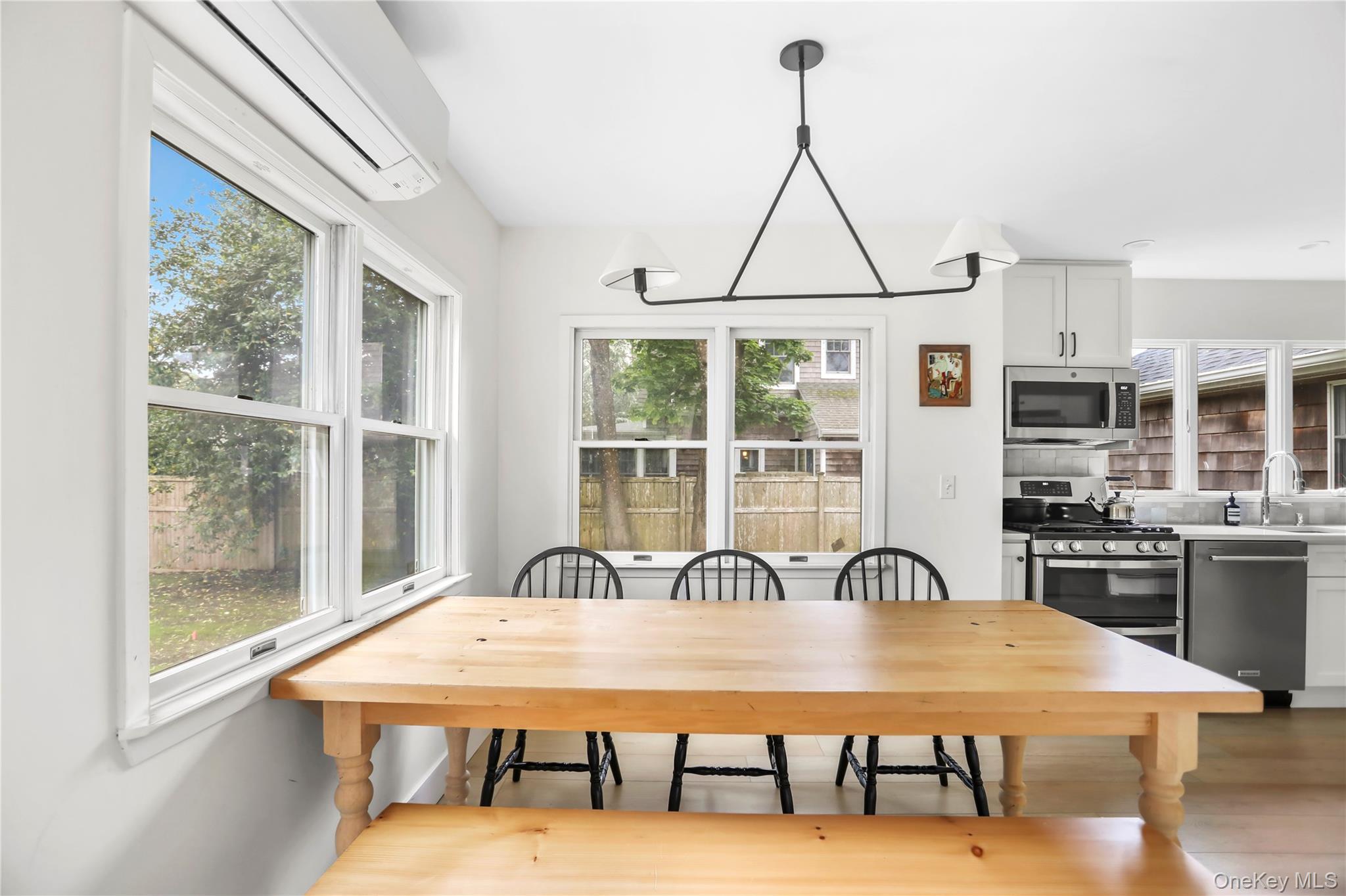 45 N Howells Point Road