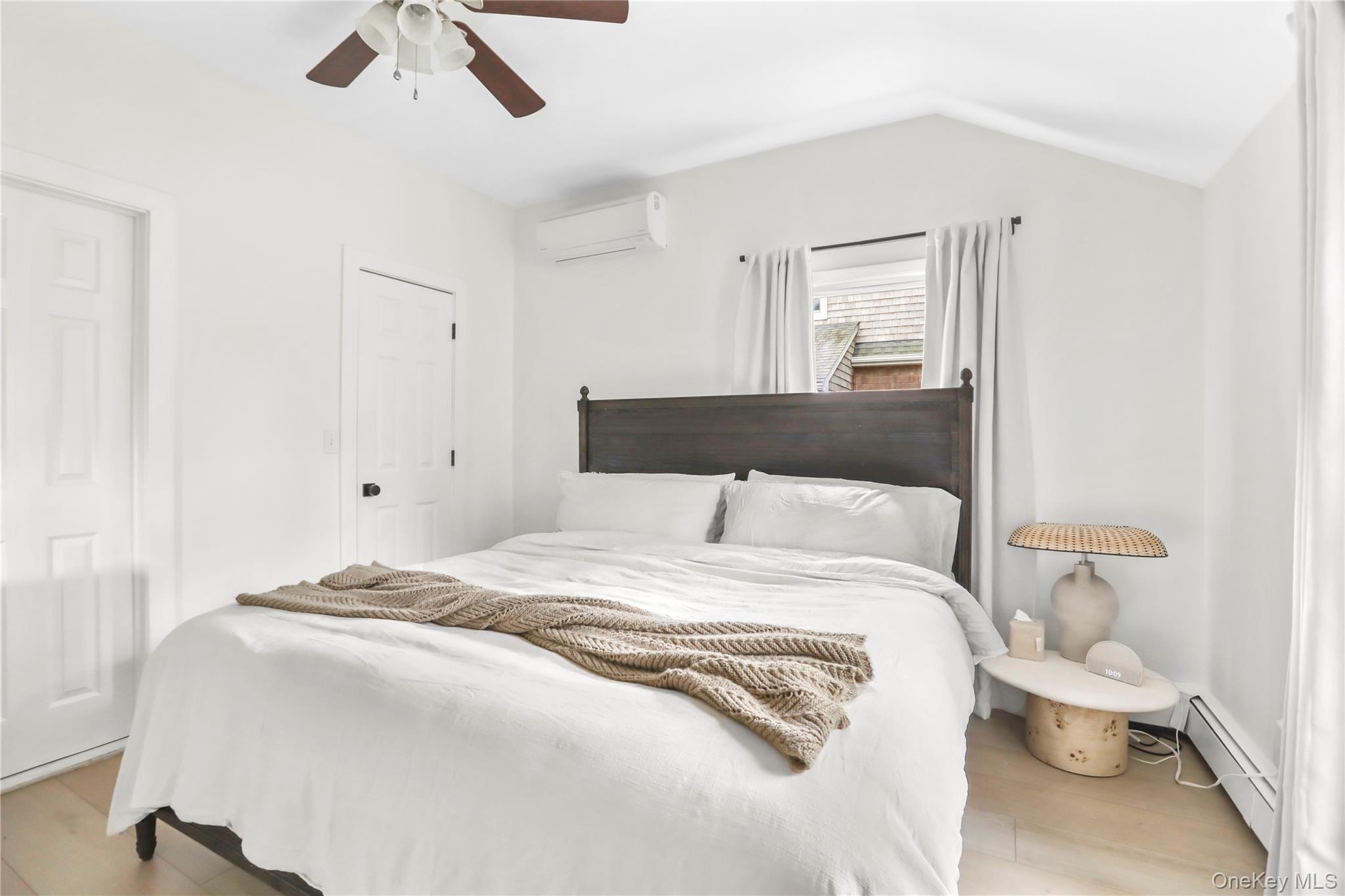 45 N Howells Point Road