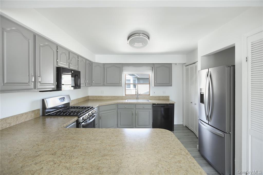 22 Jennings Avenue Unit: B