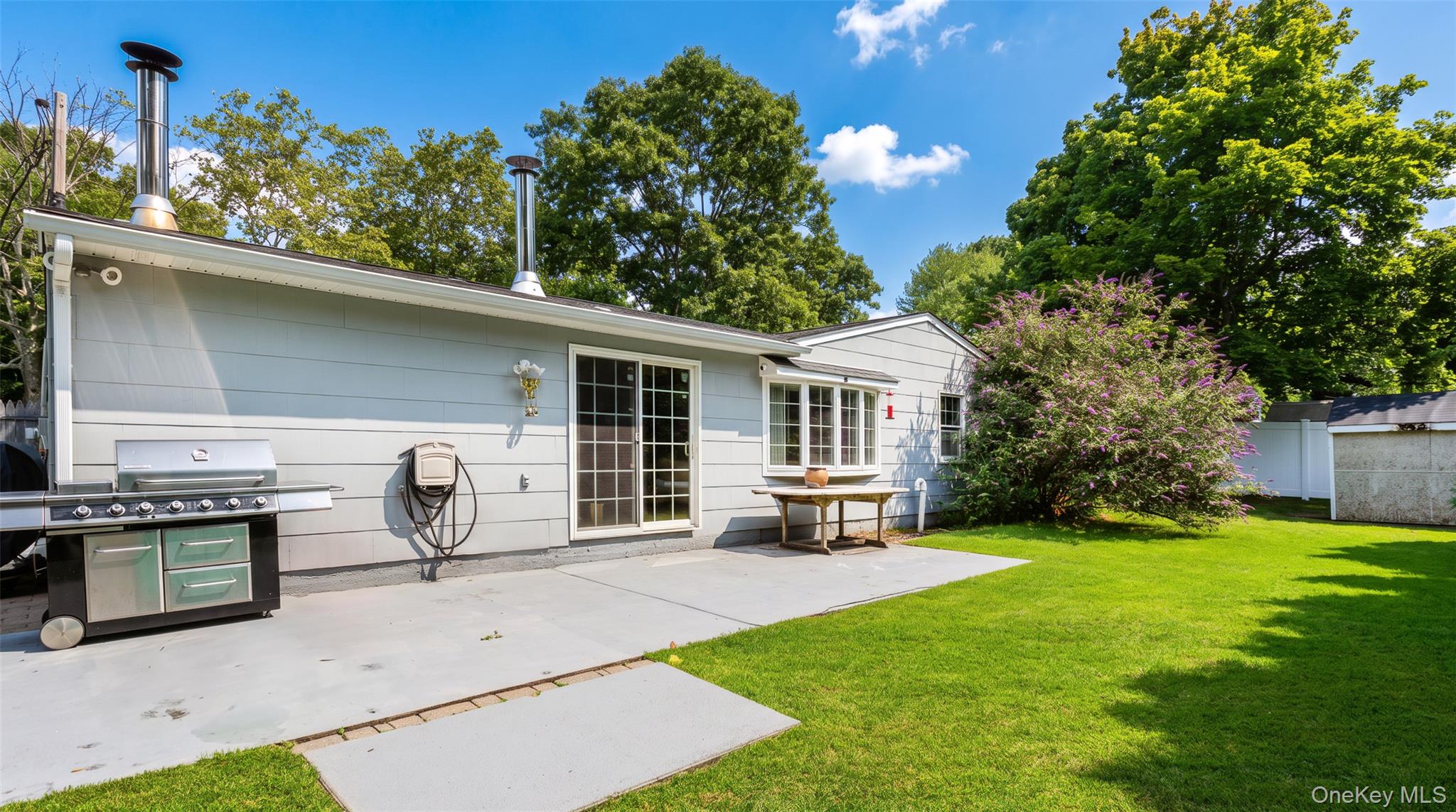 2 Pinetop Drive