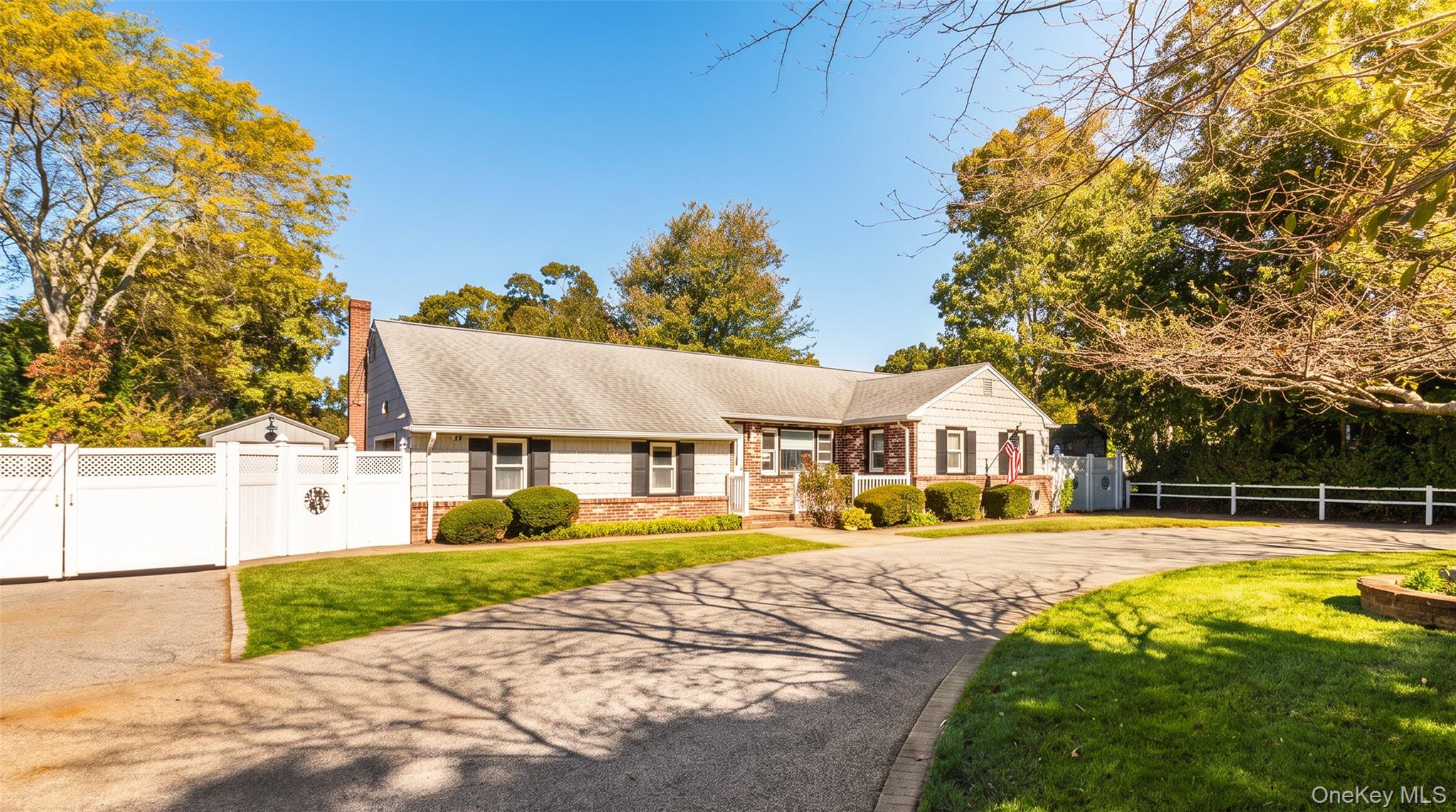 85 Robinson Avenue