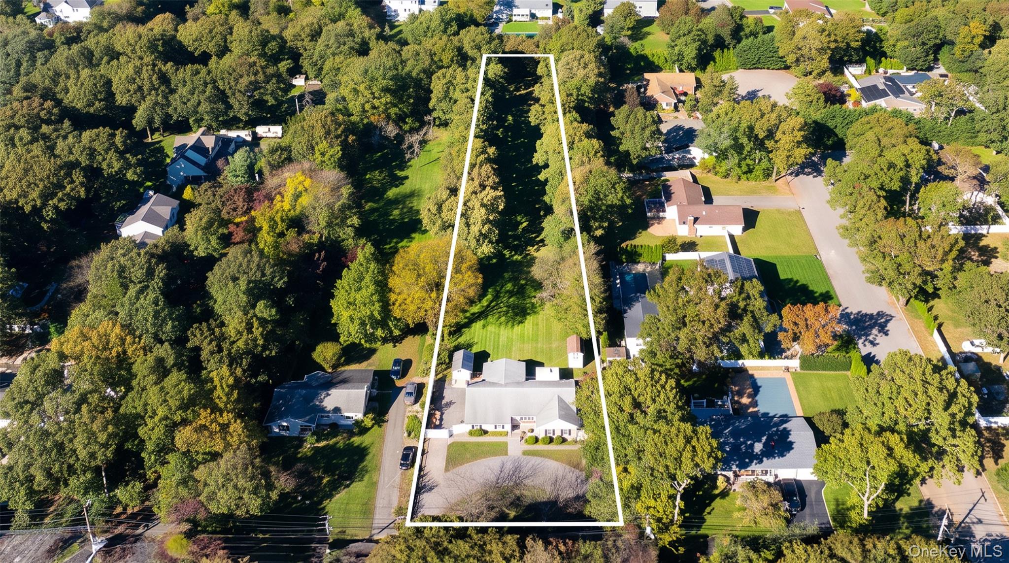 85 Robinson Avenue Medford Ny Us 11763 Key1065440