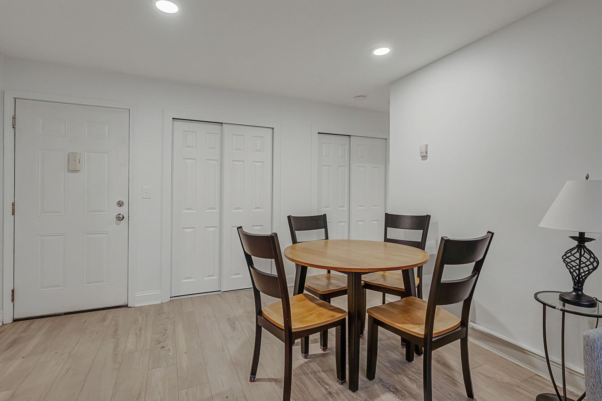 348 Lakeland Avenue Unit: 8A