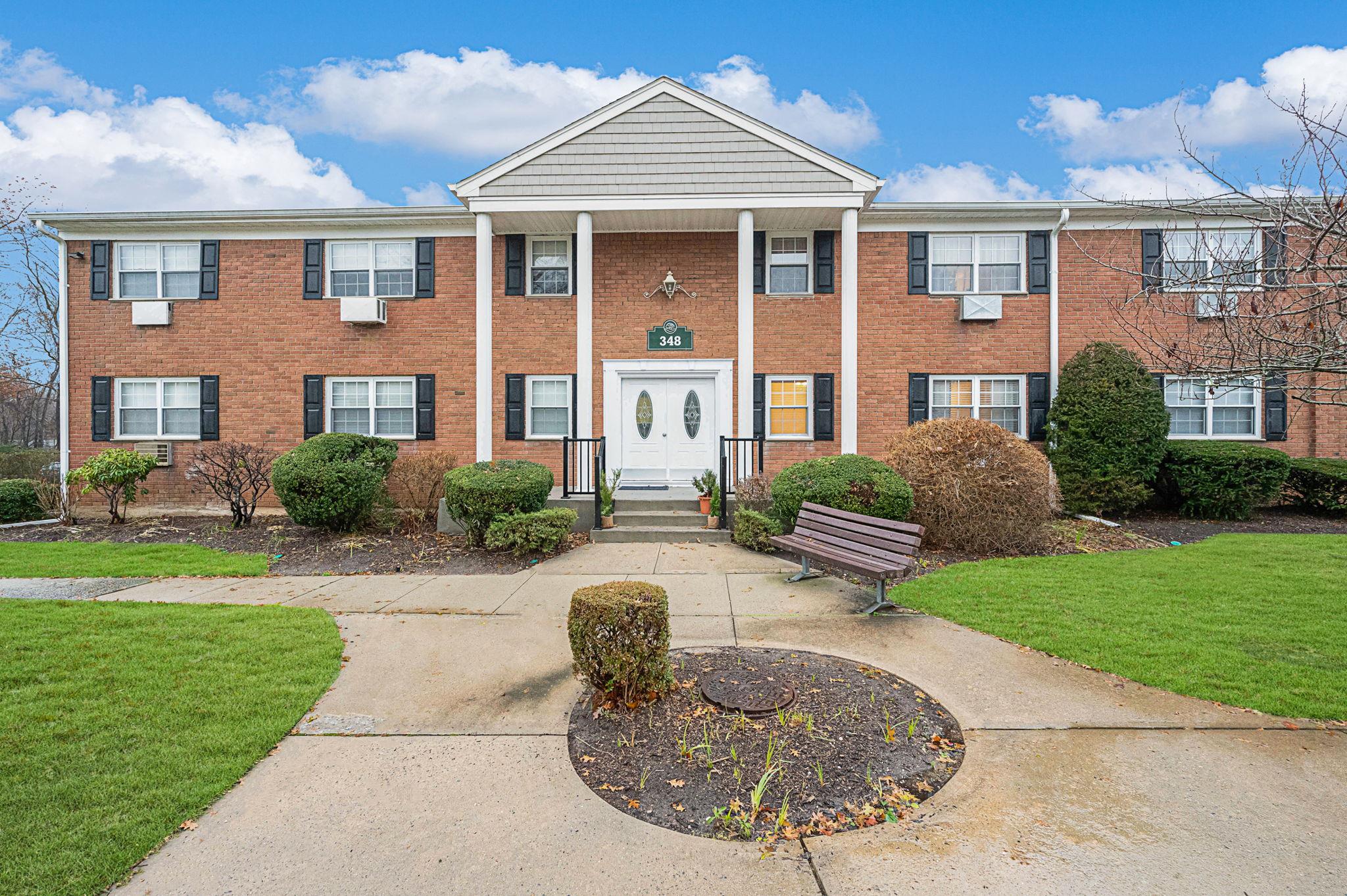 348 Lakeland Avenue Unit: 8A