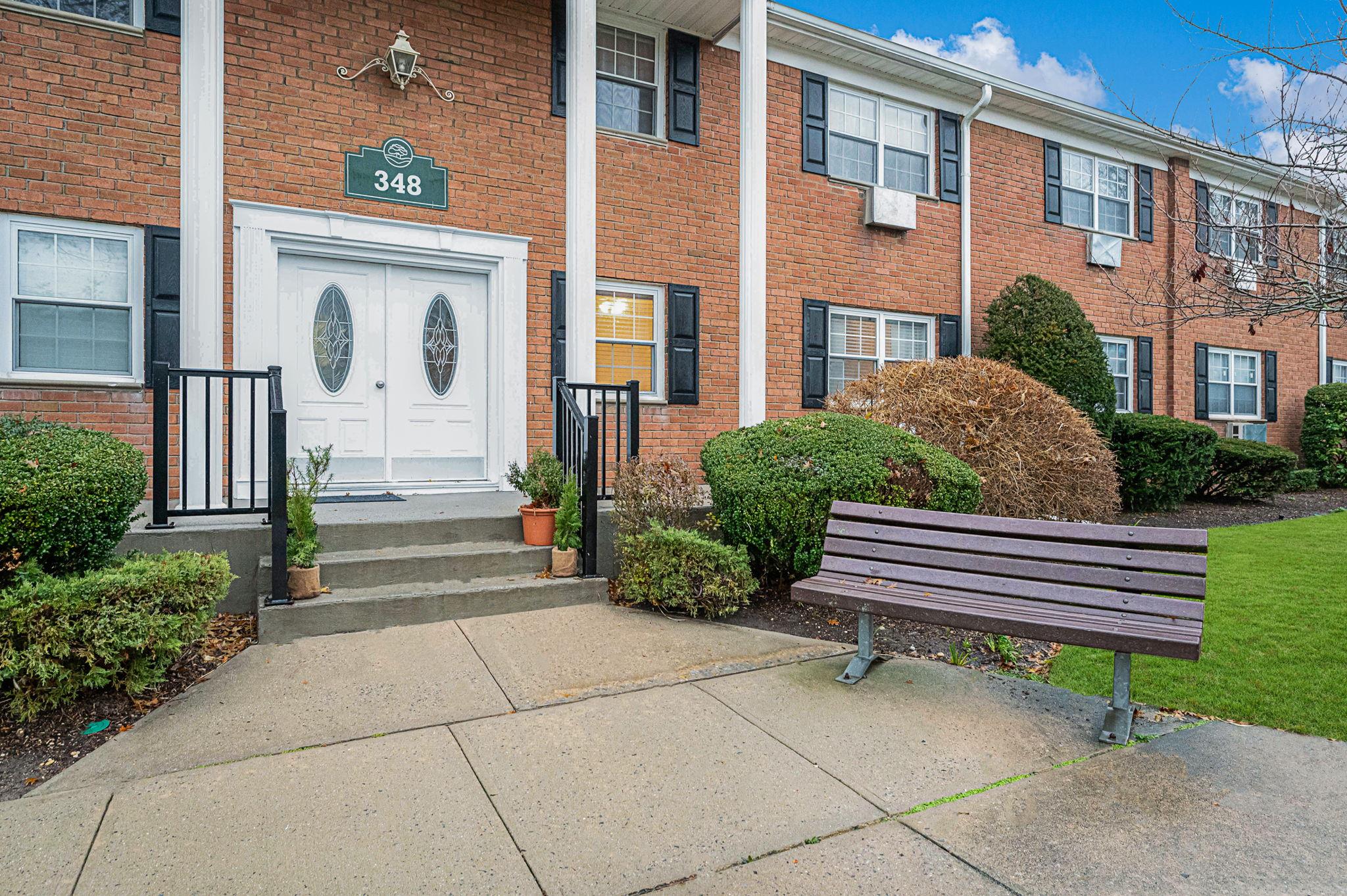 348 Lakeland Avenue Unit: 8A