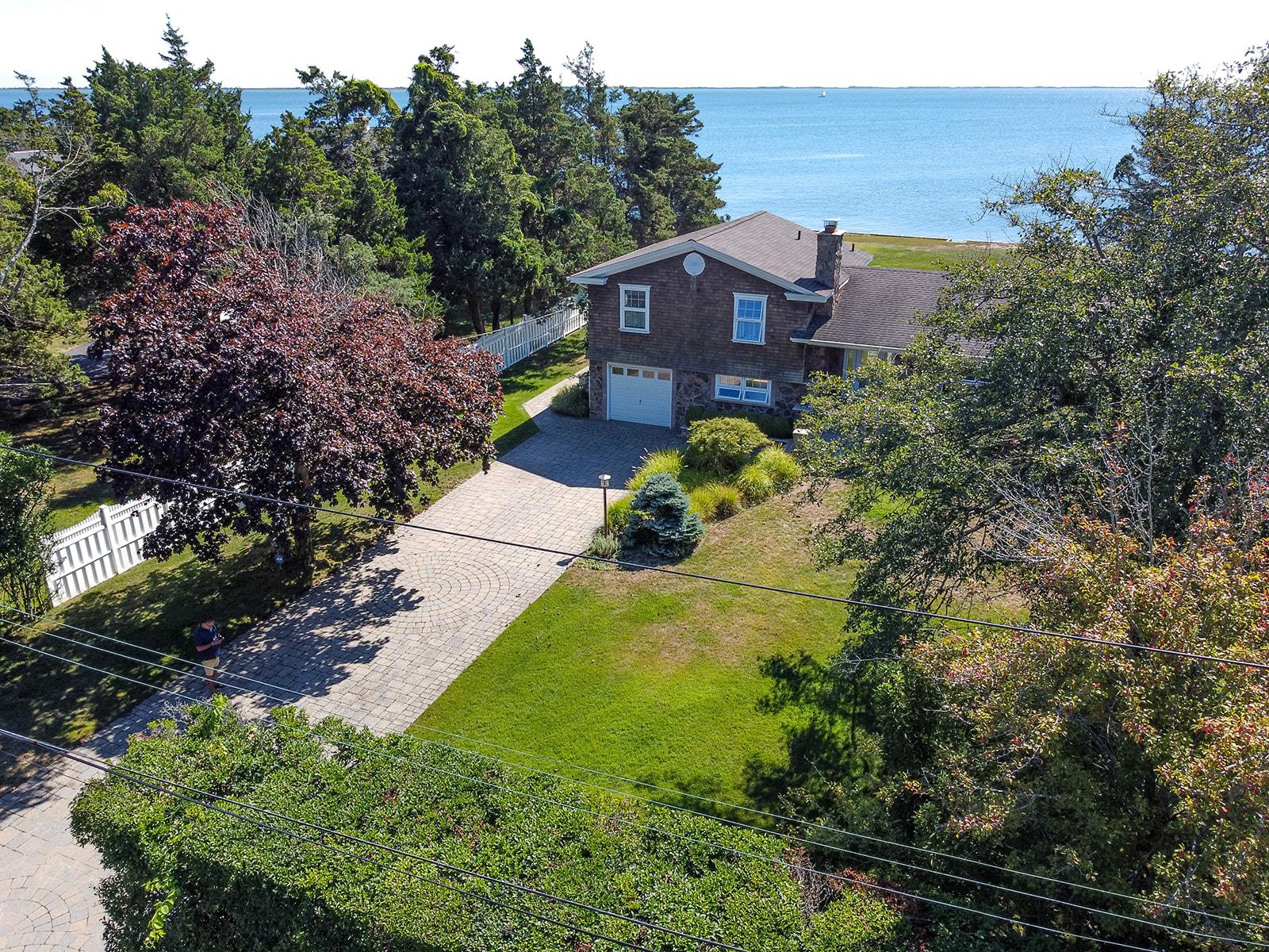 8 Bay Road
