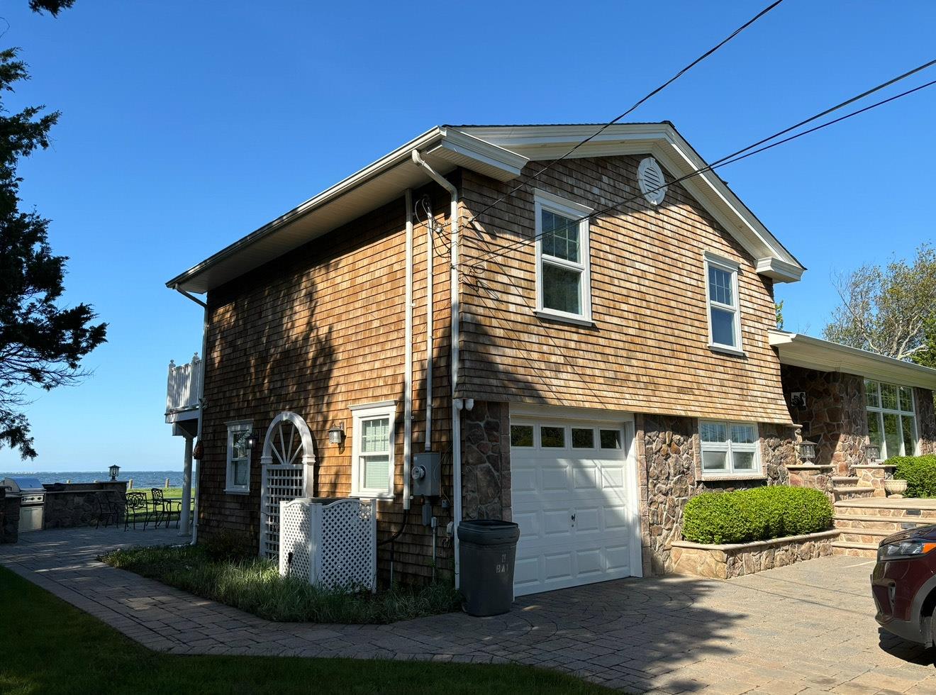 8 Bay Road