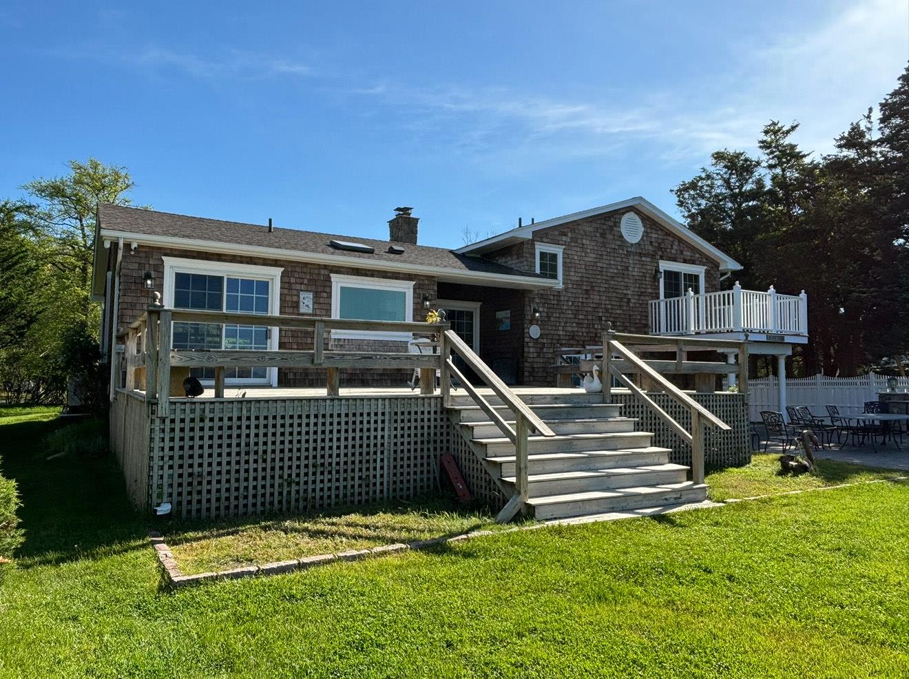 8 Bay Road